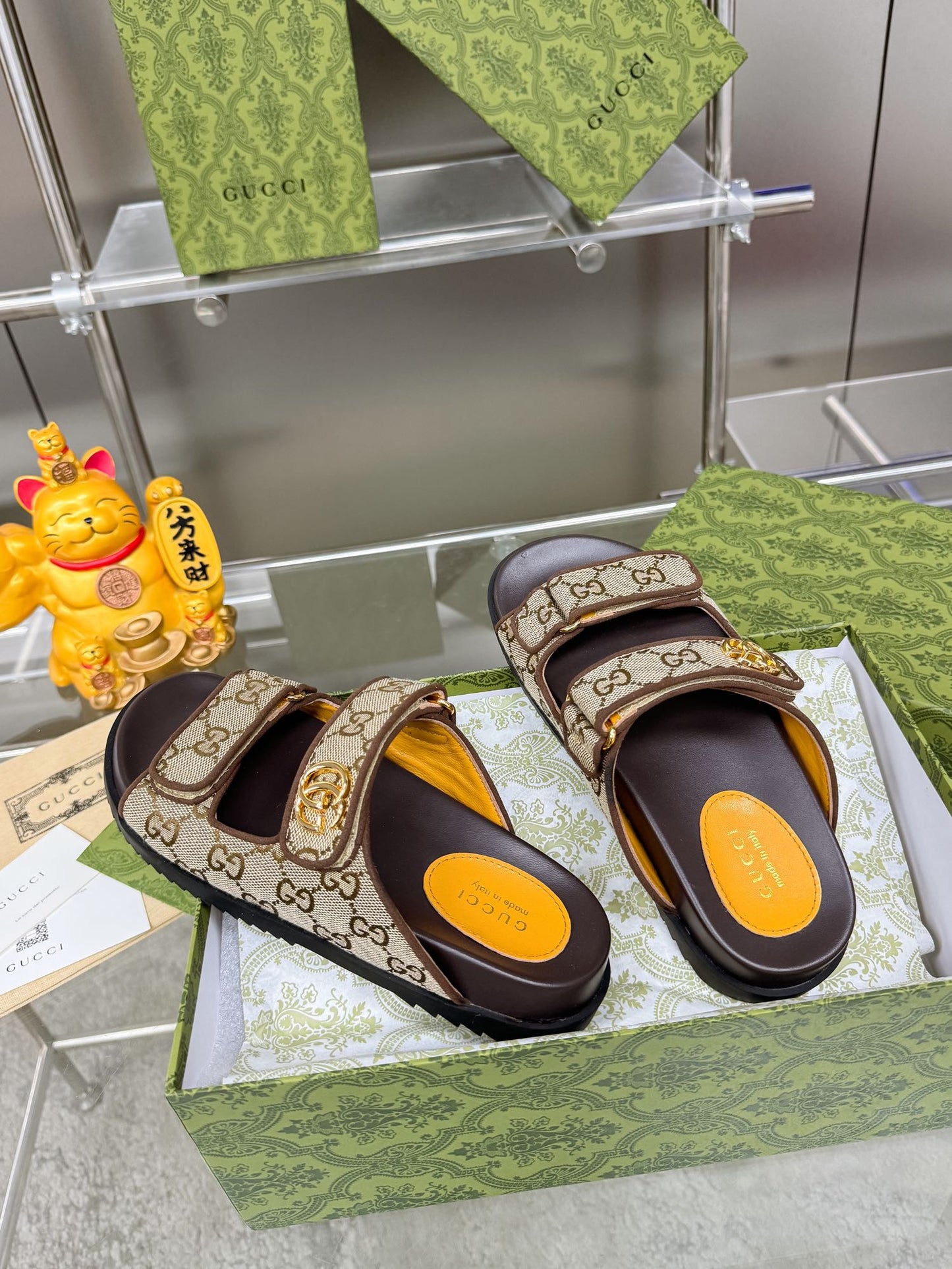 GG SANDALS IN DARK BROWN CALFSKIN AND BEIGE FABRIC WITH GOLD HARDWARE - 36