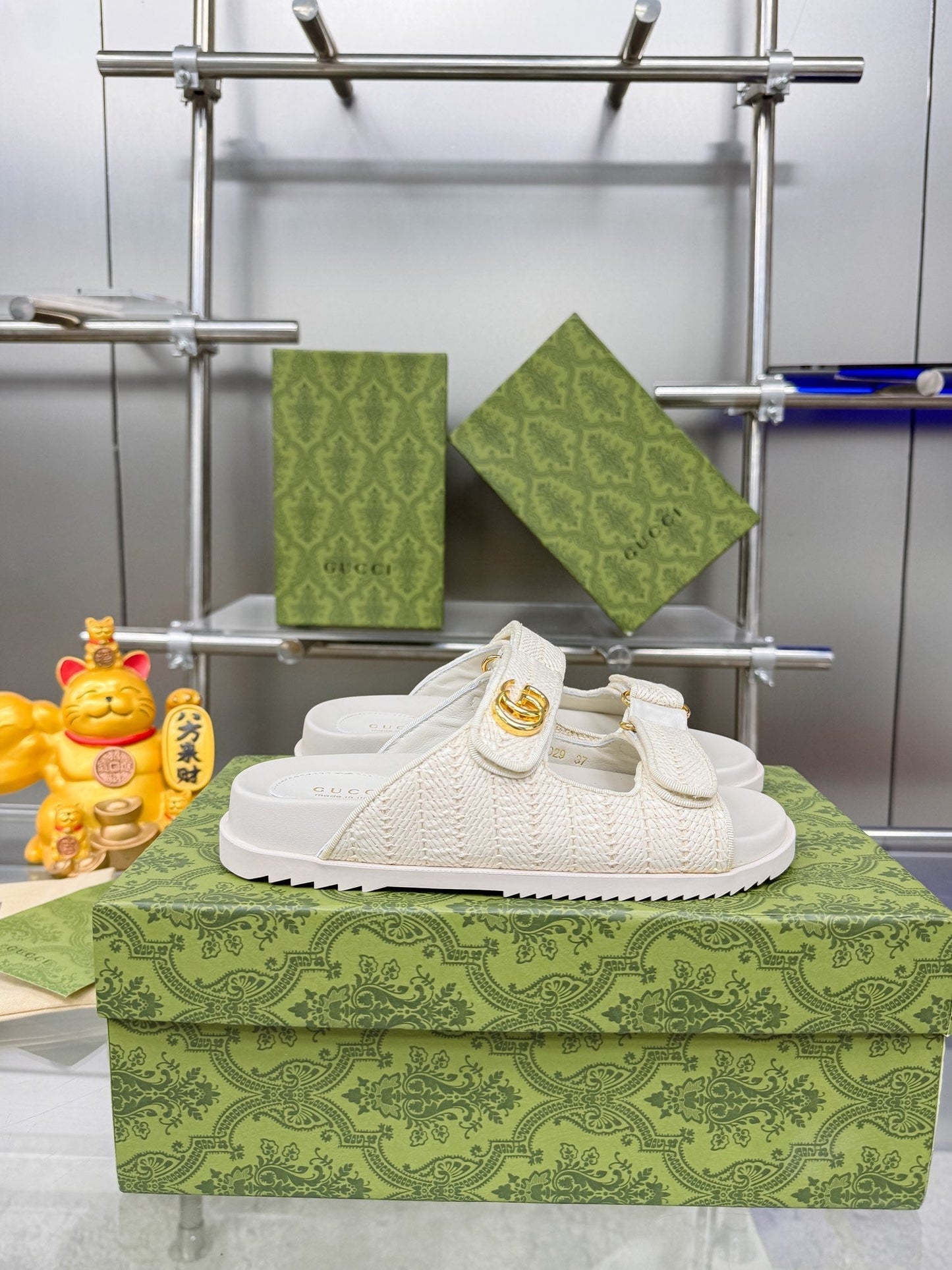 GG SANDALS IN WHITE FABRIC AND CALFSKIN WITH GOLD HARDWARE - 36