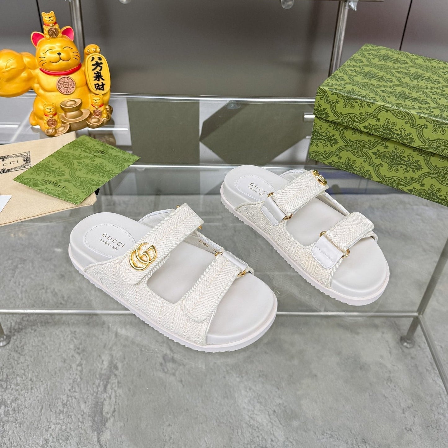 GG SANDALS IN WHITE FABRIC AND CALFSKIN WITH GOLD HARDWARE - 36
