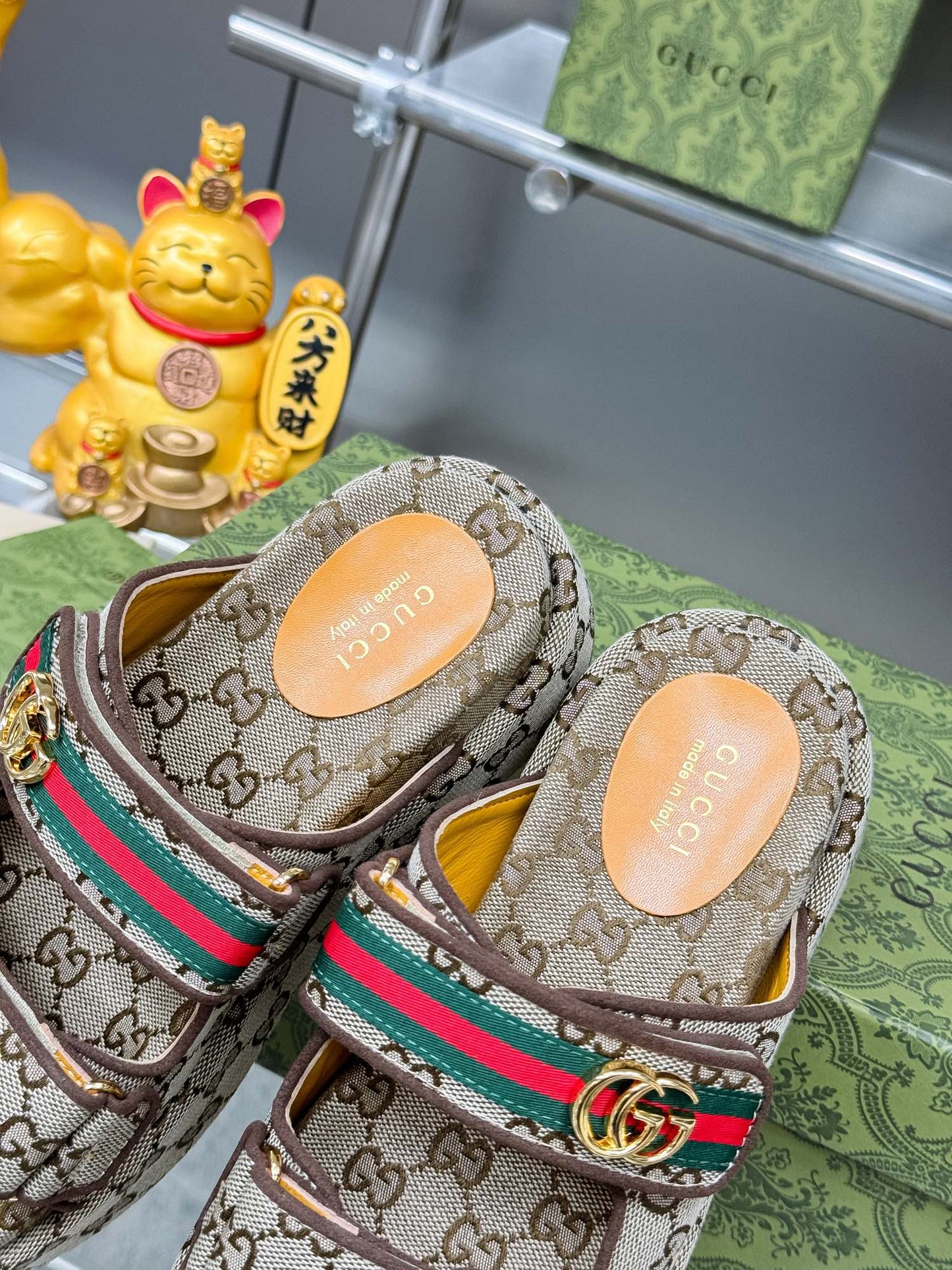 GG SANDALS 22 IN BEIGE FABRIC WITH GOLD HARDWARE - 35
