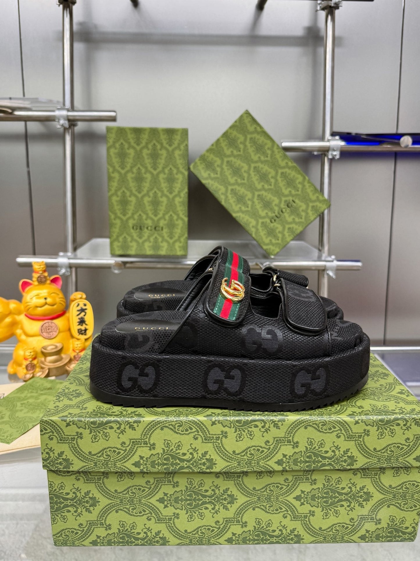 GG SANDALS 22 IN BLACK FABRIC WITH GOLD HARDWARE - 35