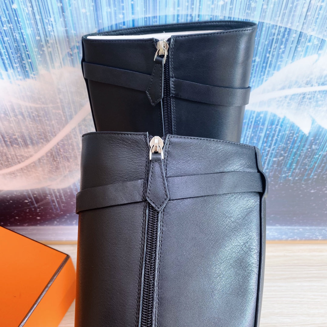 STORY BOOT 7 CM IN BLACK LAMBSKIN - 35