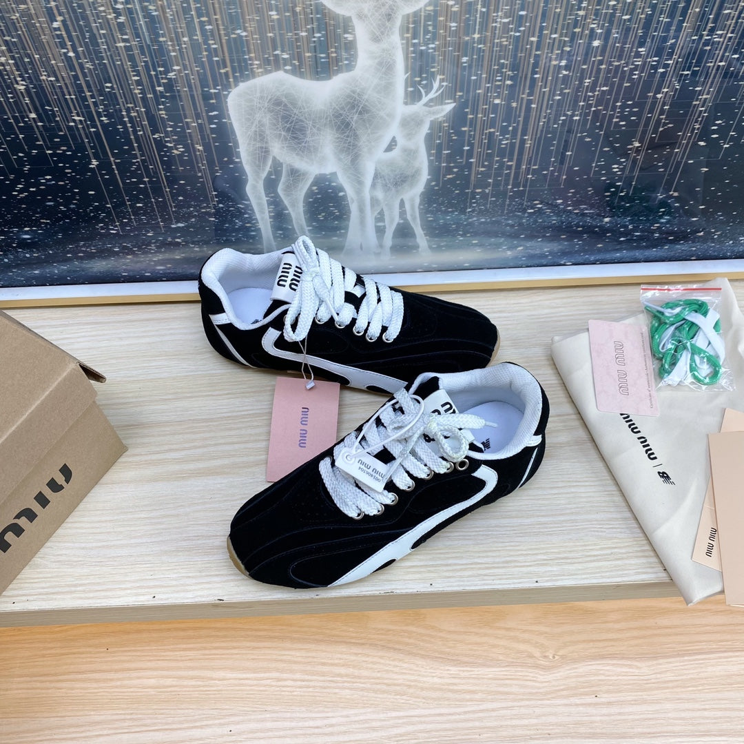 NB Black Sneakers Cowhide - 35