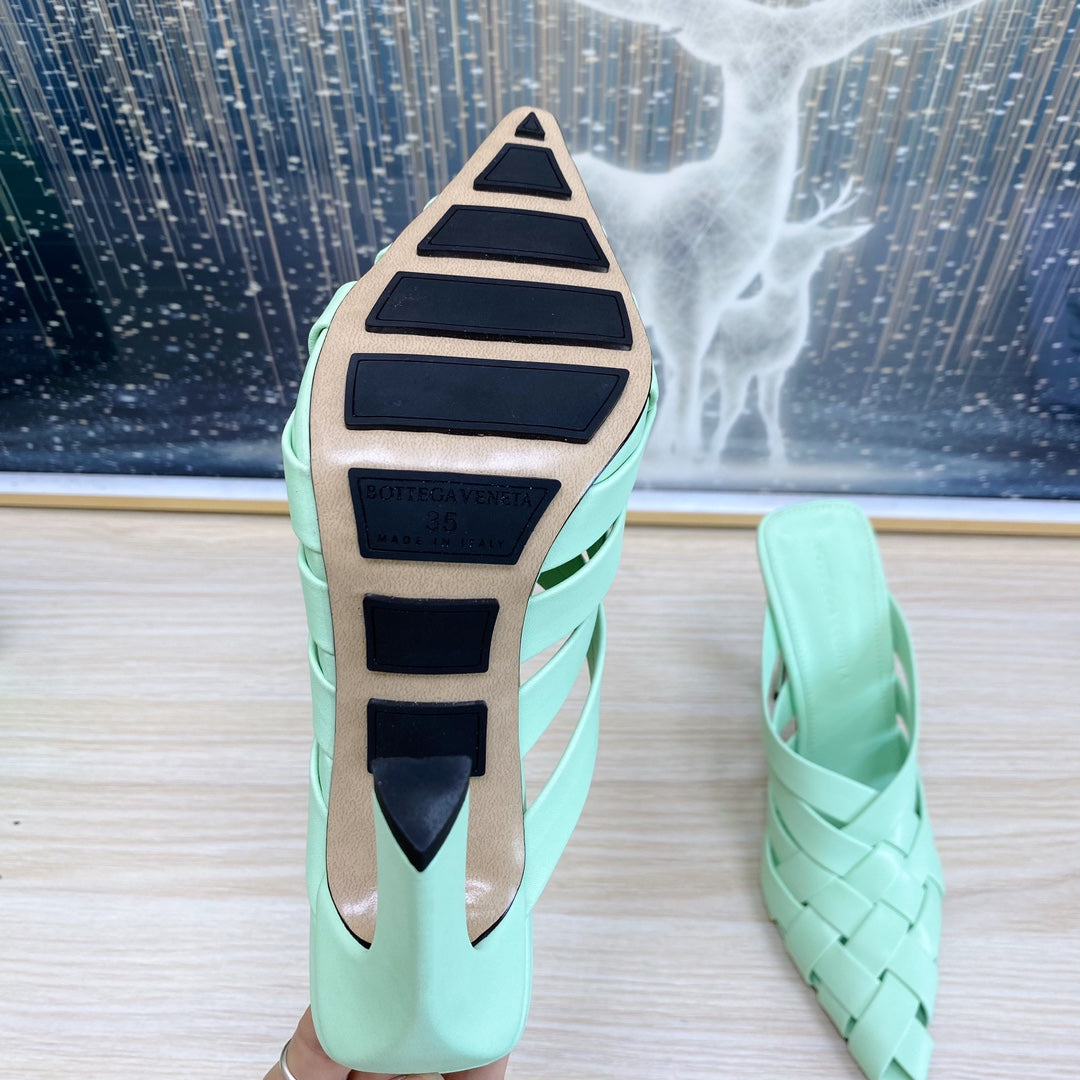 ALFIE LEATHER HIGH MULES IN GREEN MINT CALFSKIN WITH WOVEN DESIGN - 34
