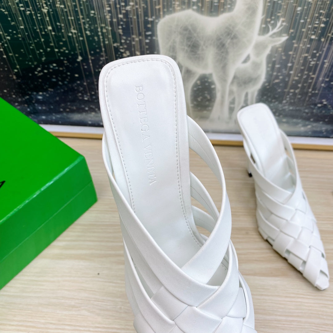 ALFIE LEATHER HIGH MULES IN WHITE CALFSKIN WITH WOVEN DESIGN - 34