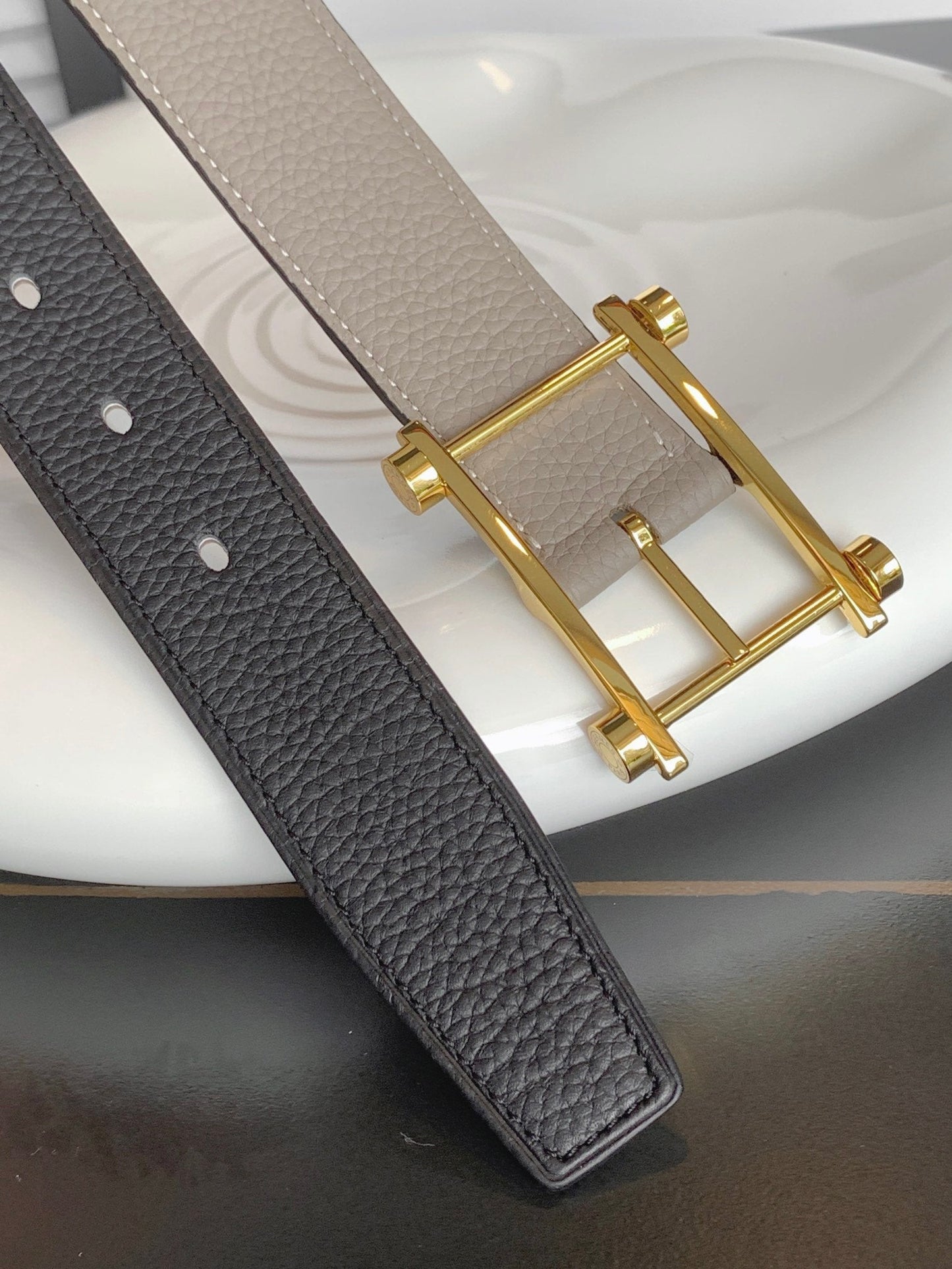 HM REVERSIBLE BLACK AND BLACK AND KHAKI BROWN LEATHER STRAP 32 MM GOLD HARDWARE - 30
