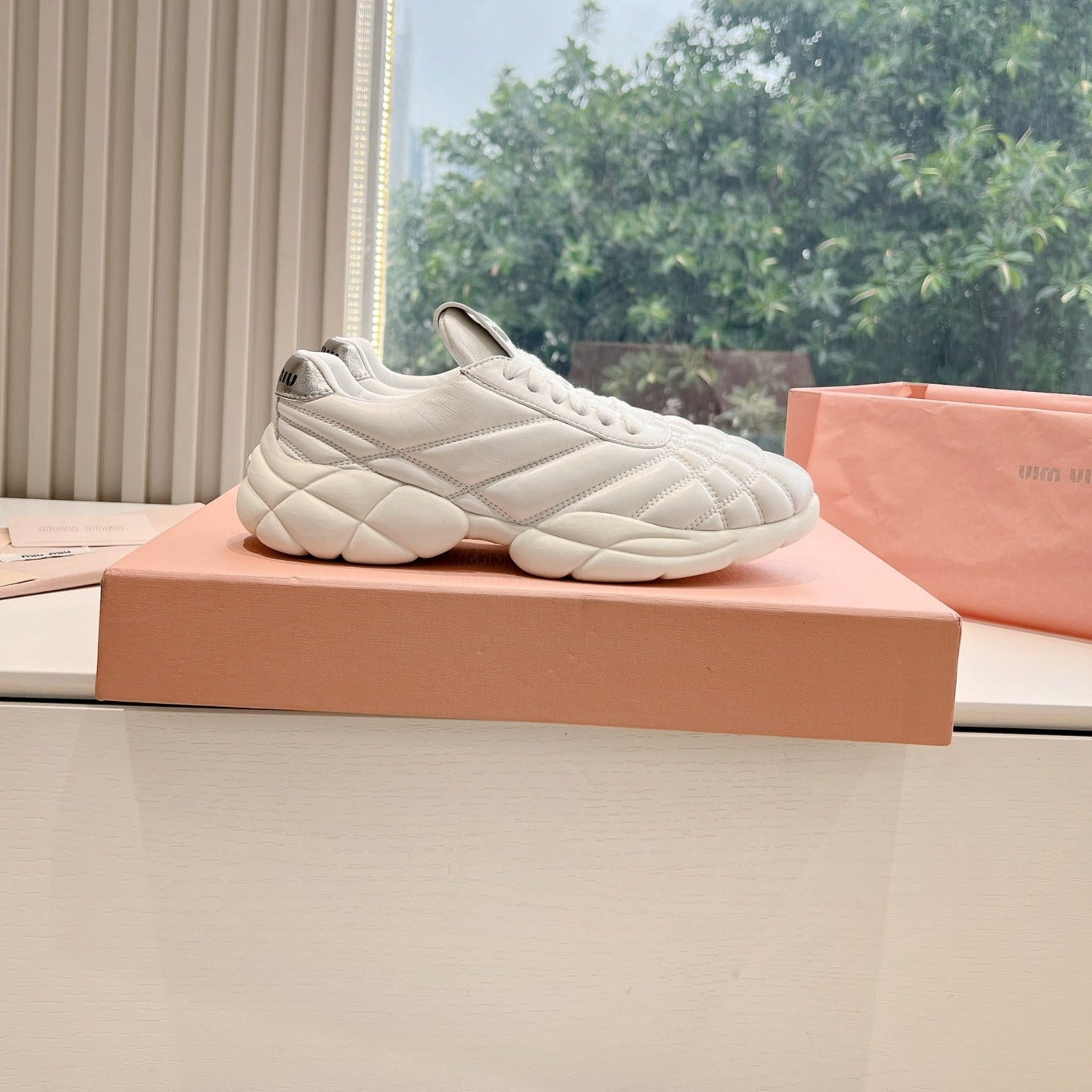 Women's Sneakers White Cowhide - 35