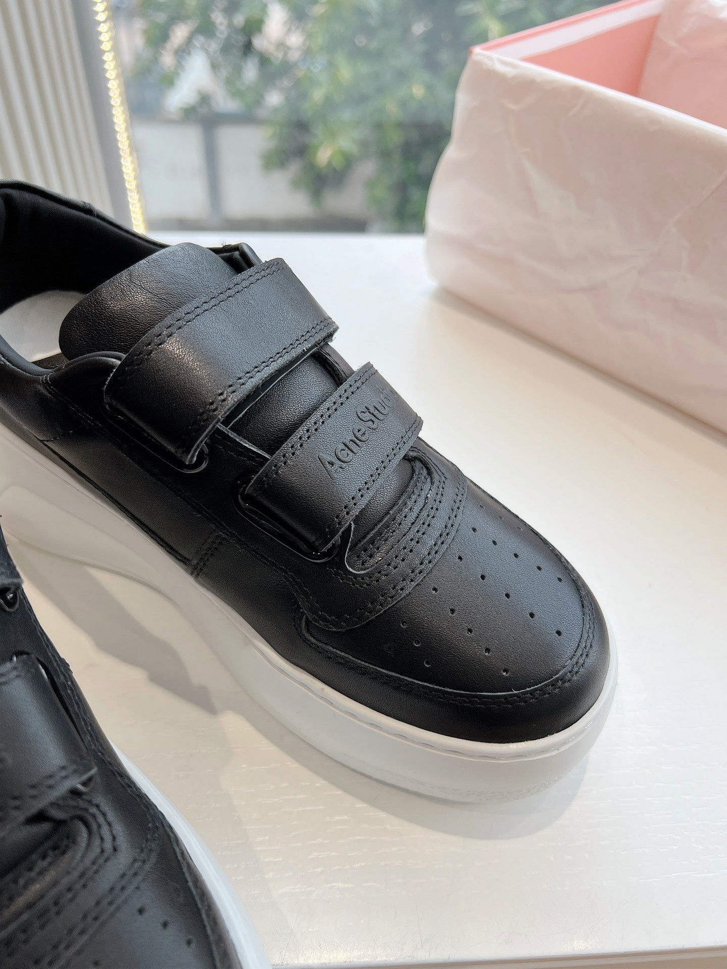 ACNE STUDIO SNEAKER IN BLACK LAMBSKIN - 35