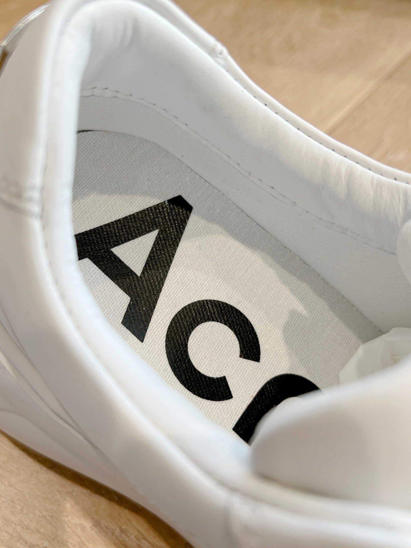 ACNE STUDIO SNEAKER IN WHITE LAMBSKIN - 35