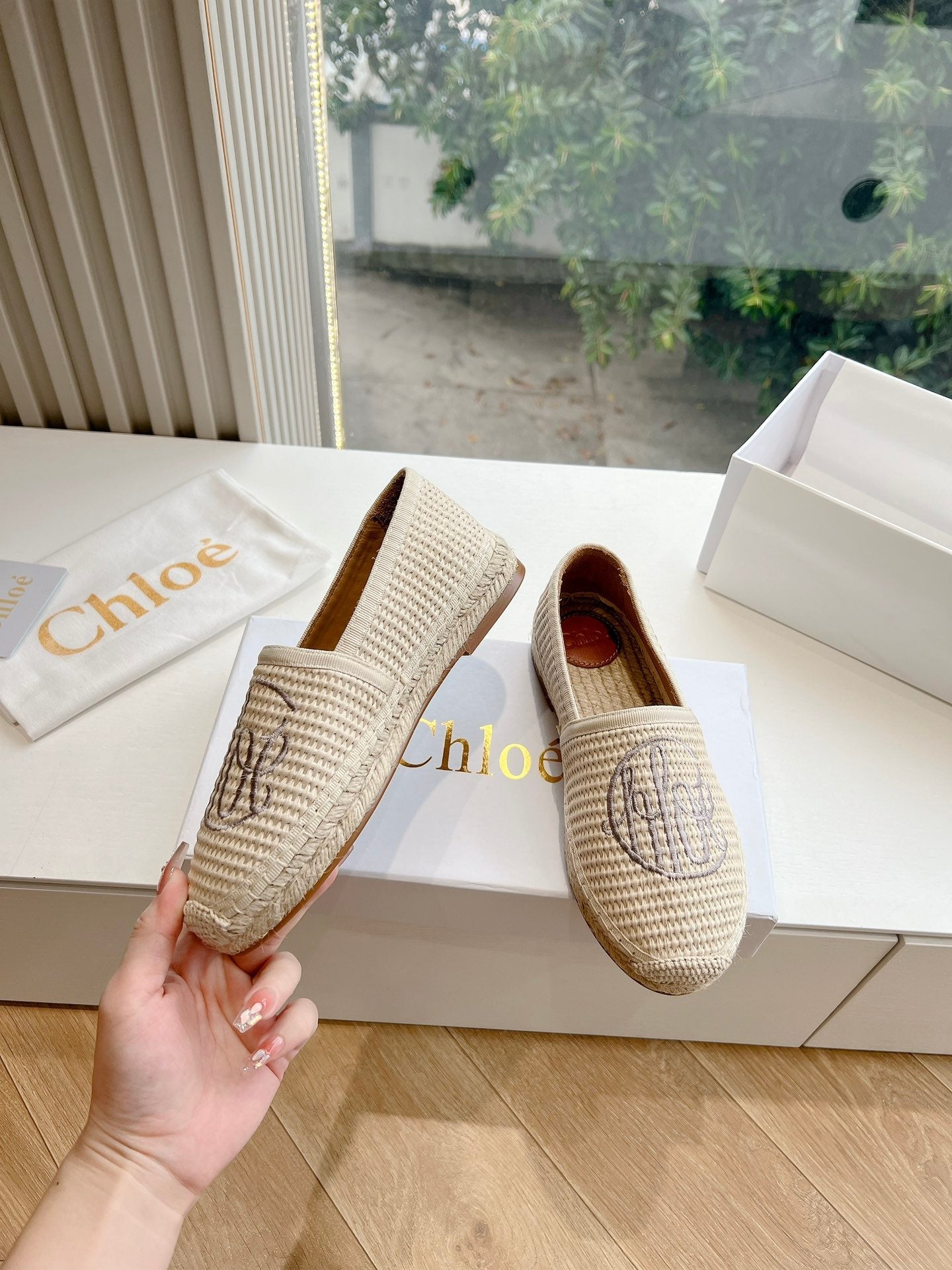 WOVEN LOAFER IN BEIGE RAFFIA - 35