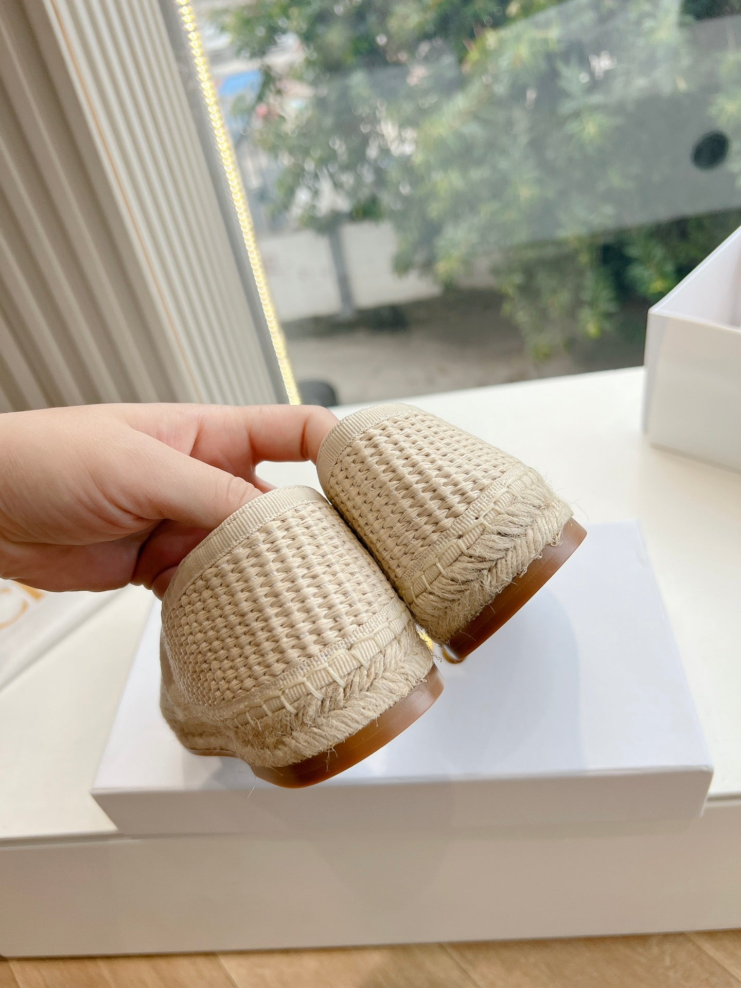 WOVEN LOAFER IN BEIGE RAFFIA - 35