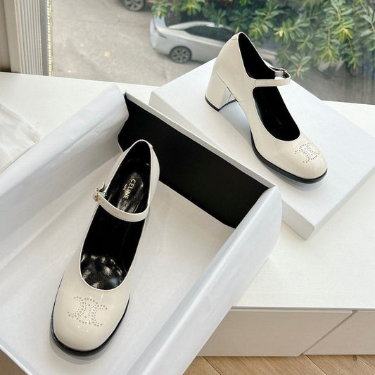 HIGH MARY JANE SHOES IN WHITE PATENT CALFSKIN - 35