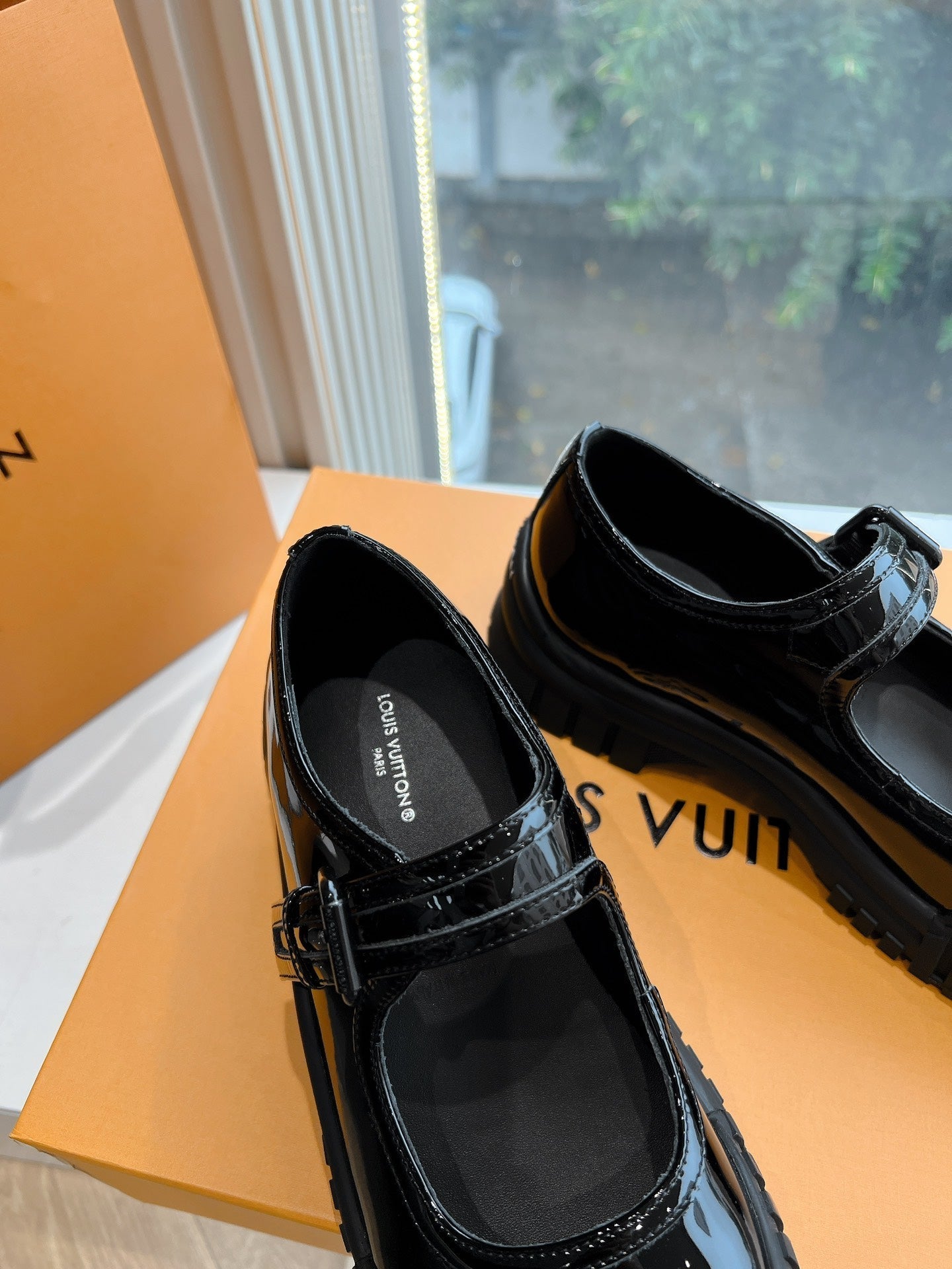 RUBY FLAT MARY JANE IN BLACK PATENT CALFSKIN - 35