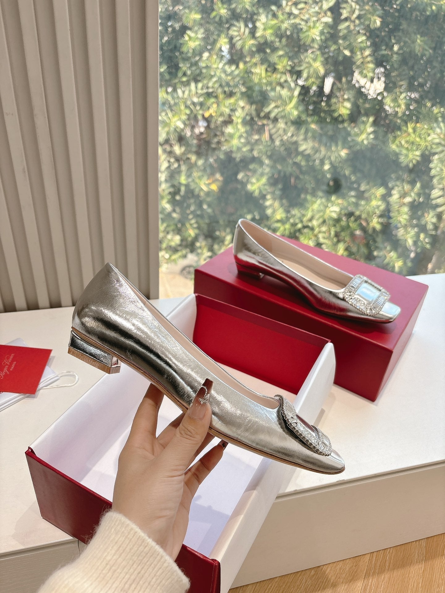 BELLE VIVIER BALLERINAS IN SILVER METALLIC SMOOTH LAMBSKIN - 34