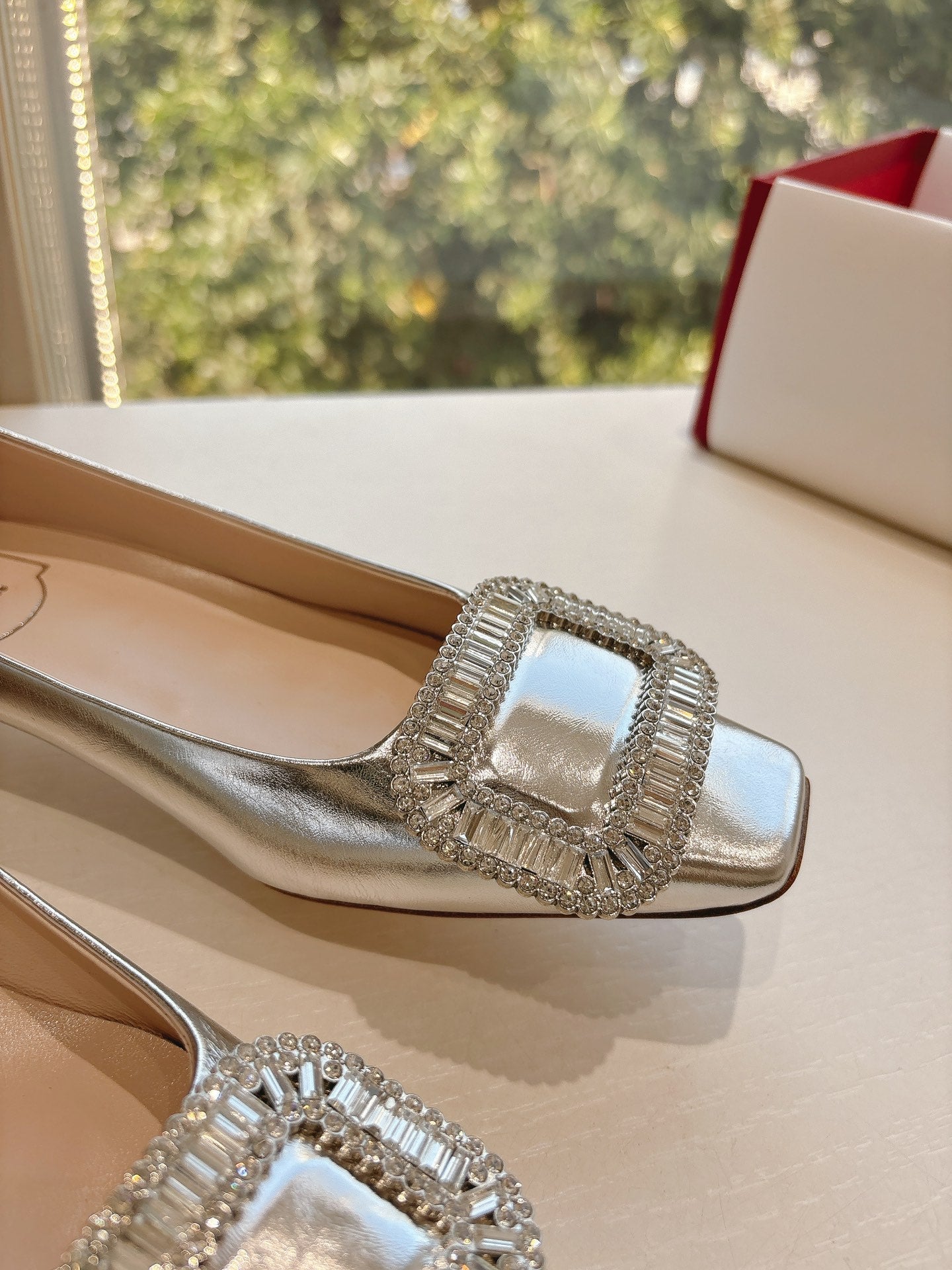 BELLE VIVIER BALLERINAS IN SILVER METALLIC SMOOTH LAMBSKIN - 34
