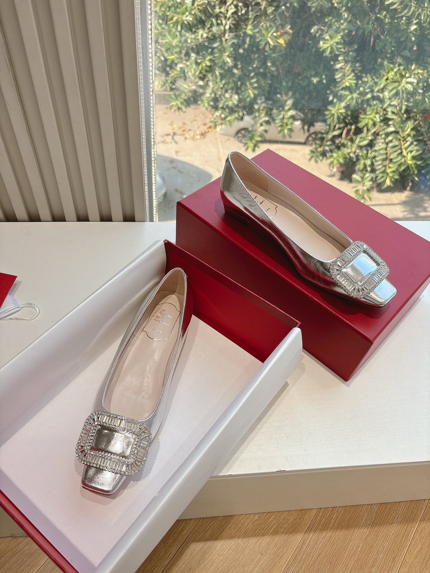 BELLE VIVIER BALLERINAS IN SILVER METALLIC SMOOTH LAMBSKIN - 34