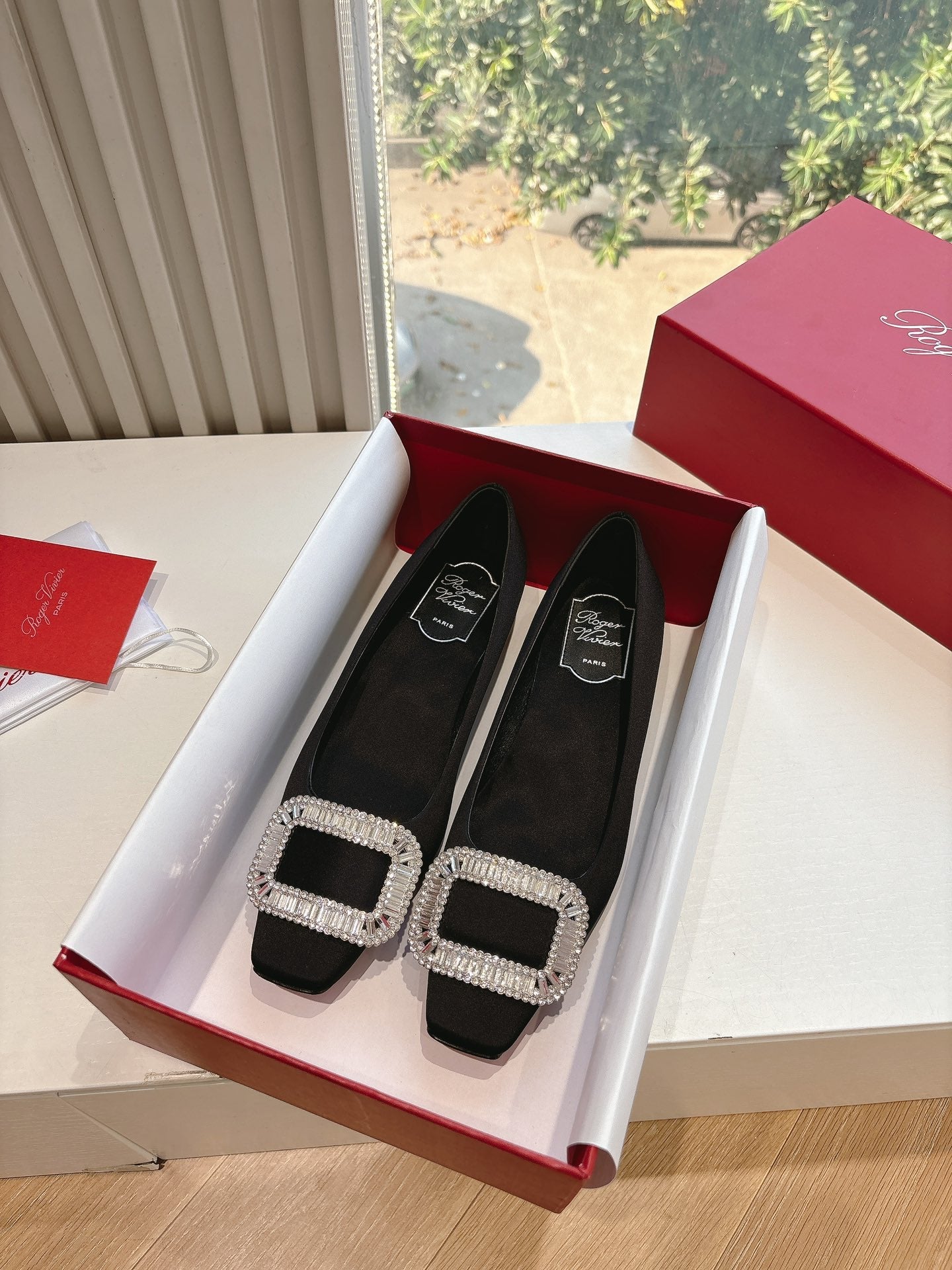 BELLE VIVIER BALLERINAS IN BLACK SILK - 34