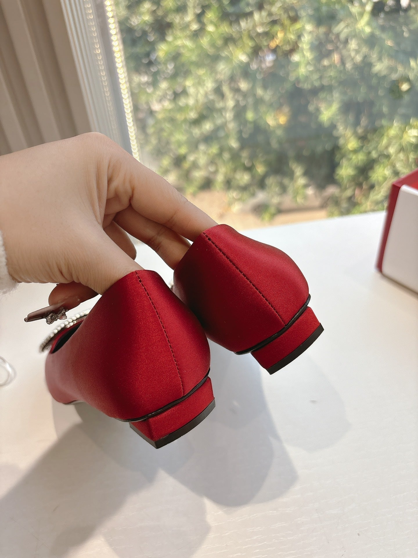 BELLE VIVIER BALLERINAS IN RED SILK - 34