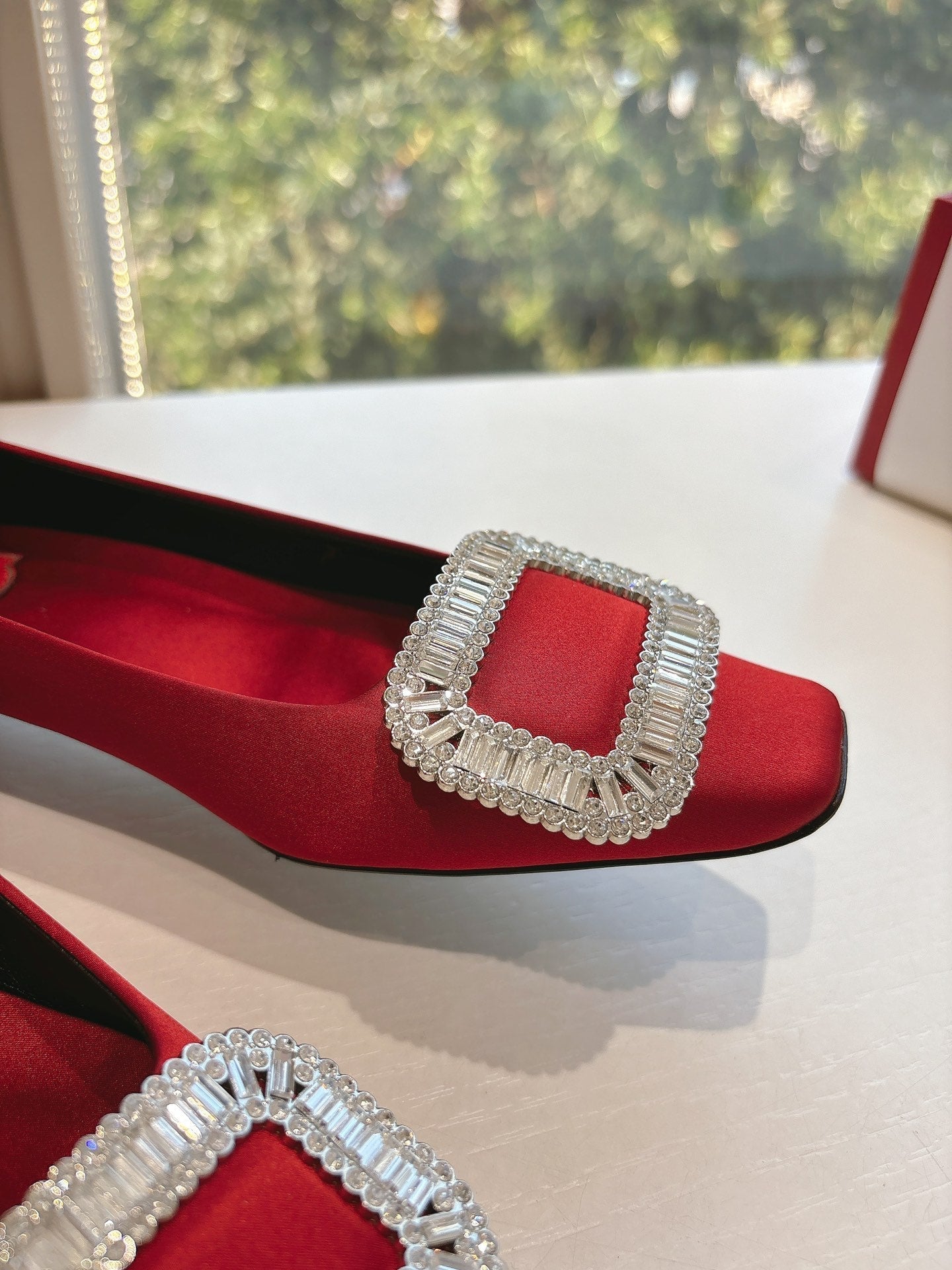 BELLE VIVIER BALLERINAS IN RED SILK - 34