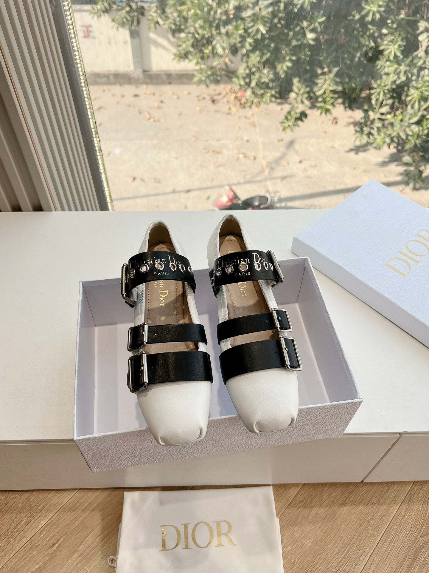 PUNK BALLET FLAT IN WHITE MIX BLACK SUPPLE CALFSKIN - 35
