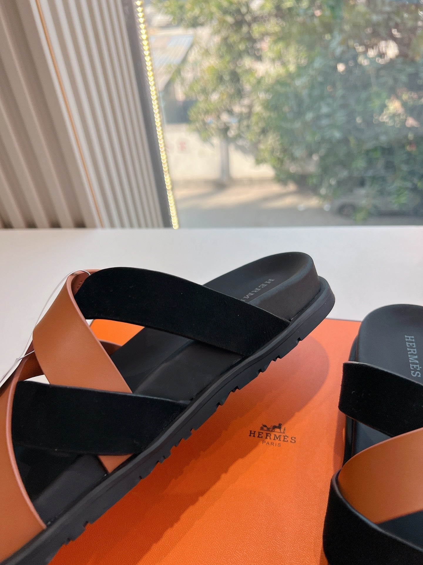 KAZIMIR SANDAL IN BRONZE BROWN CALFSKIN AND BLACK SUEDE - 35