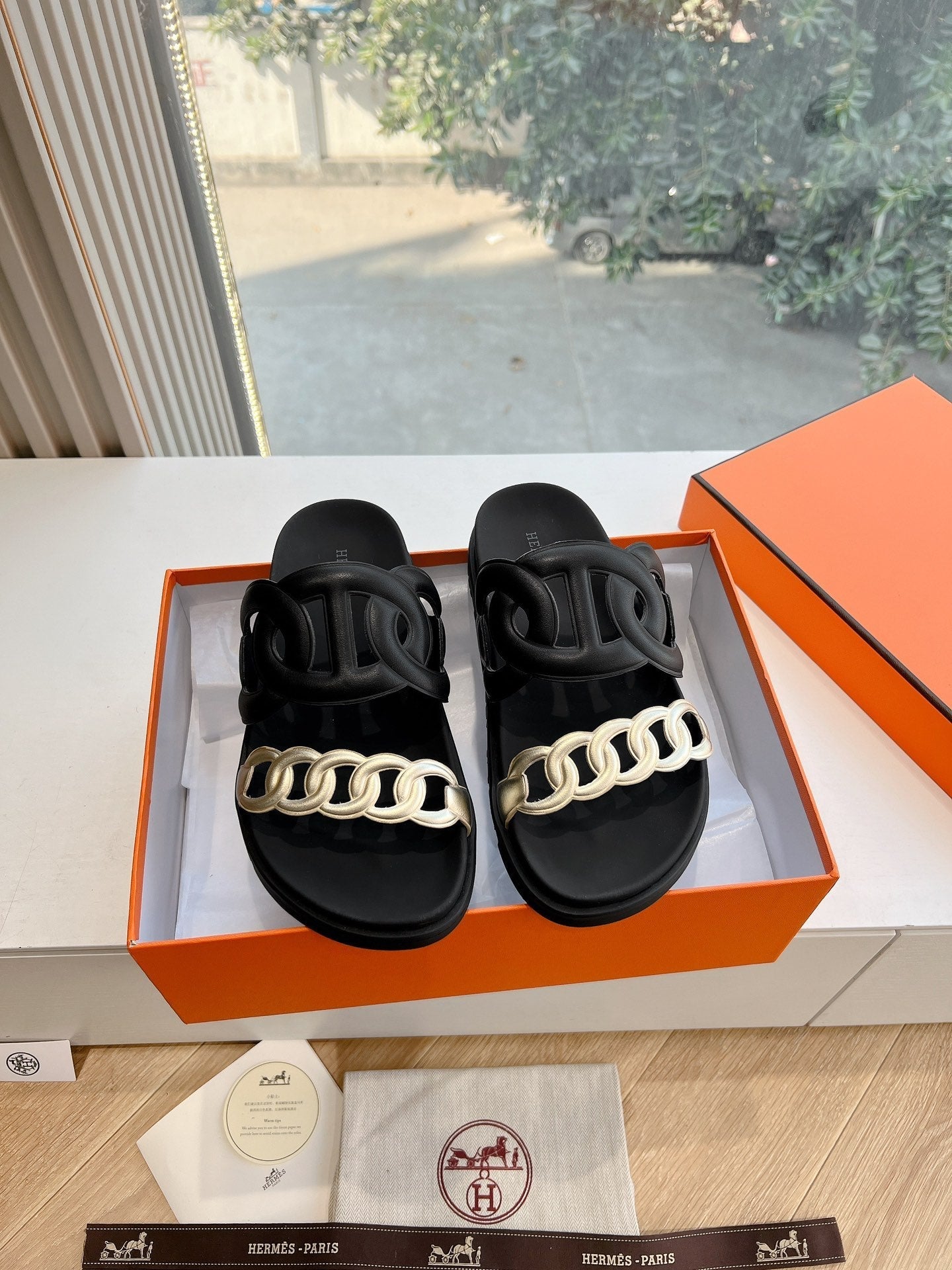 EXTRA SANDAL IN BLACK MIX SILVER CALFSKIN - 35