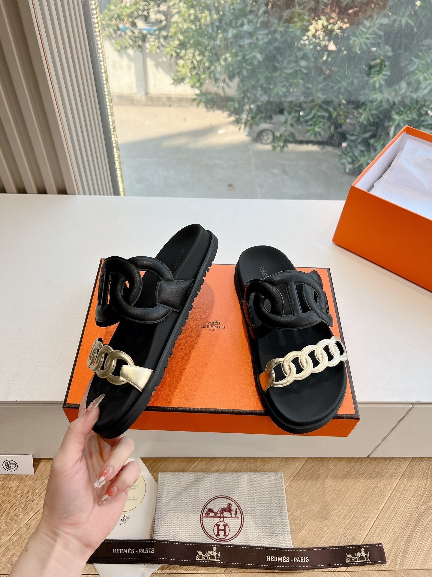 EXTRA SANDAL IN BLACK MIX SILVER CALFSKIN - 35