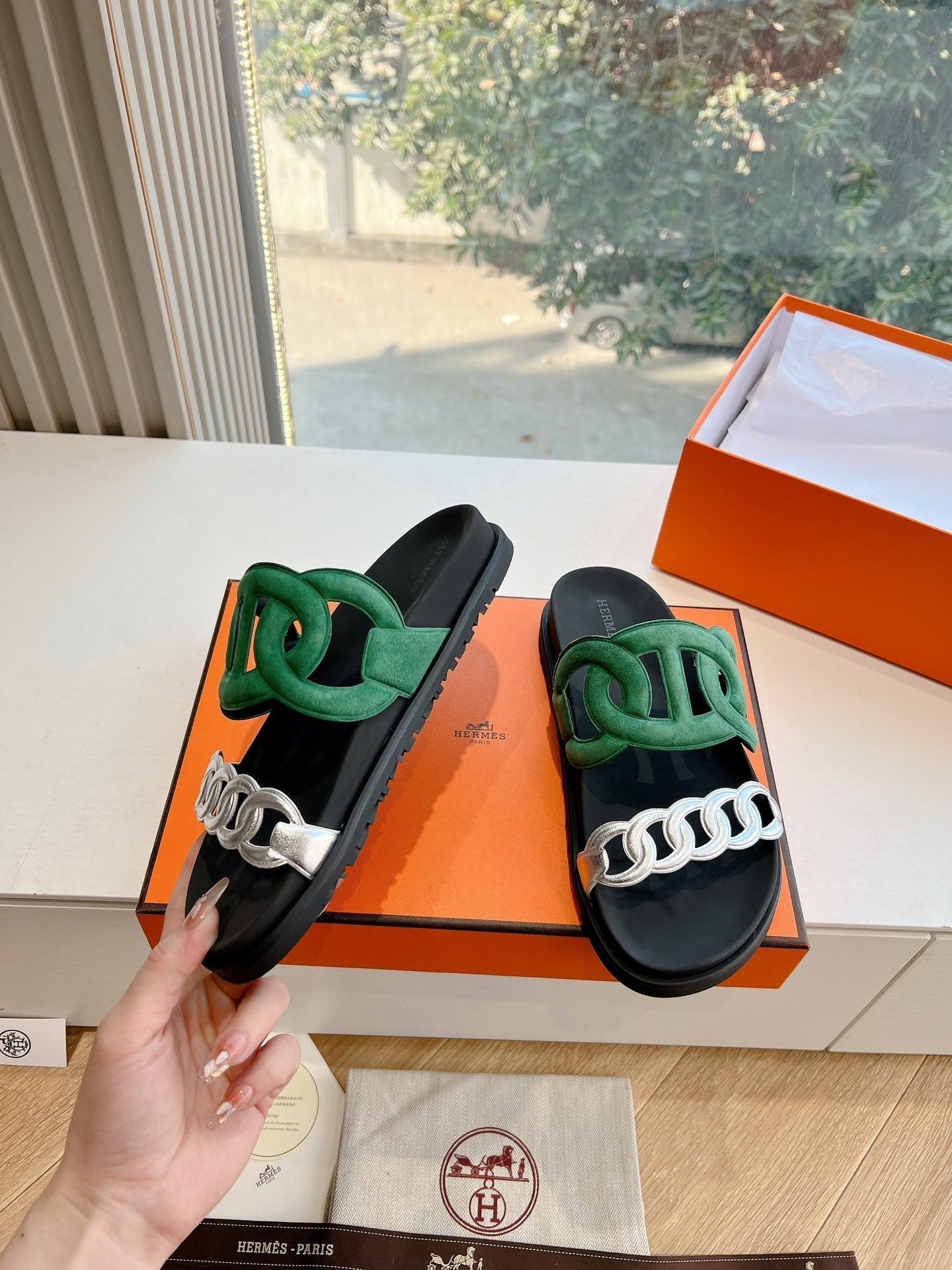 EXTRA SANDAL IN MEDIUM GREEN MIX SILVER CALFSKIN - 35