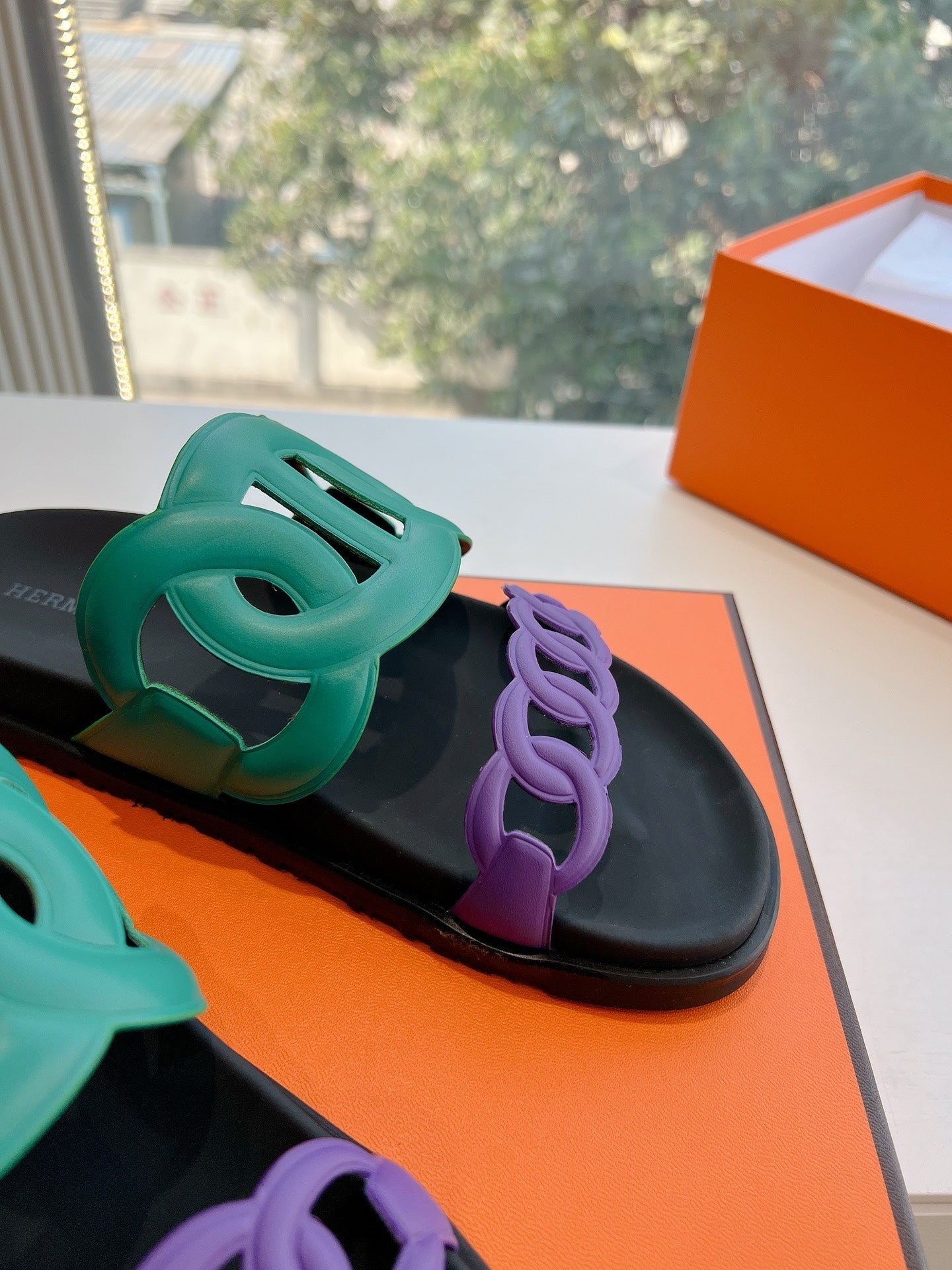 EXTRA SANDAL IN MEDIUM GREEN MIX VIOLET PURPLE CALFSKIN - 35