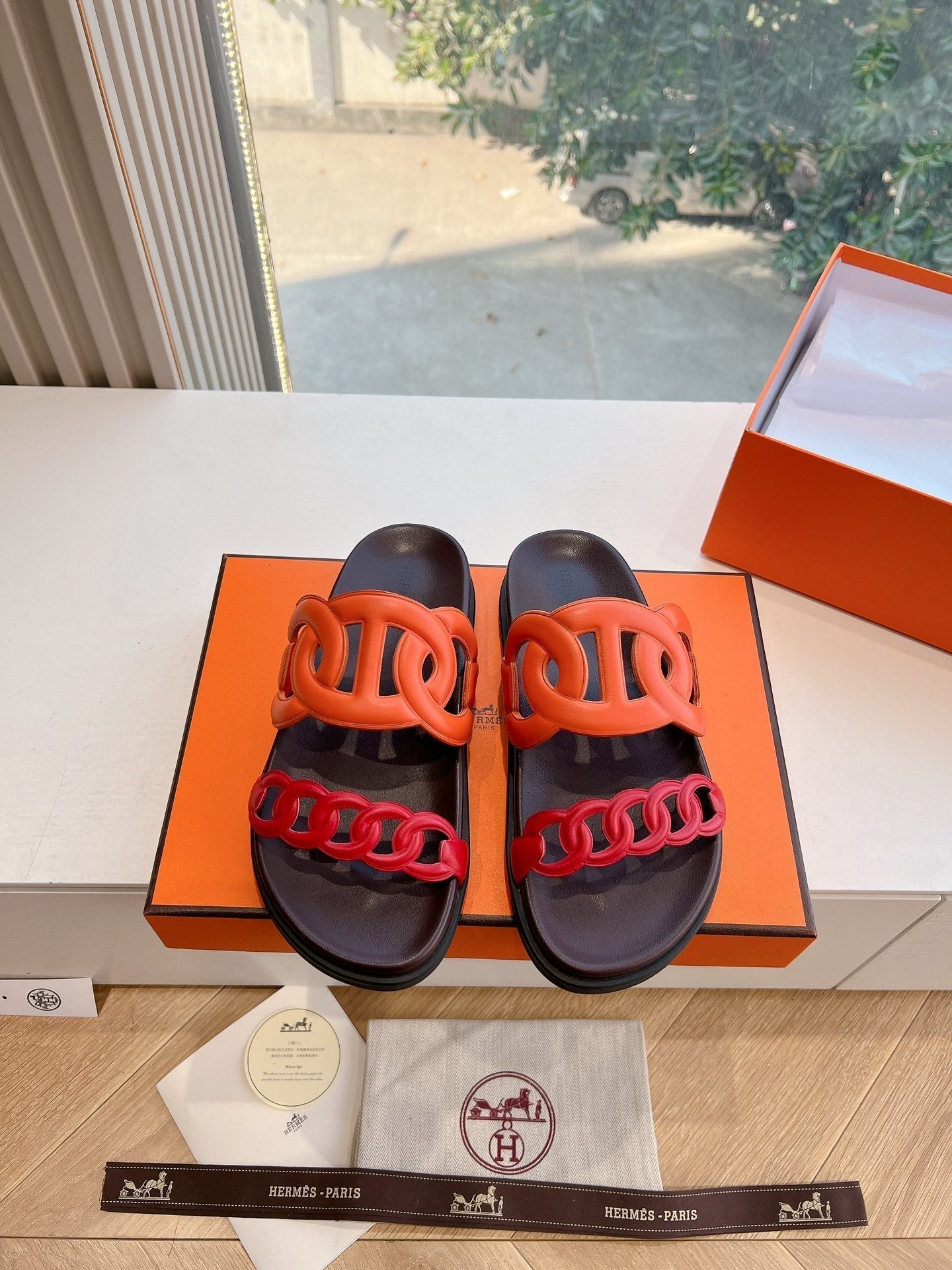 EXTRA SANDAL IN CHERRY RED MIX FIRE ORANGE CALFSKIN - 35