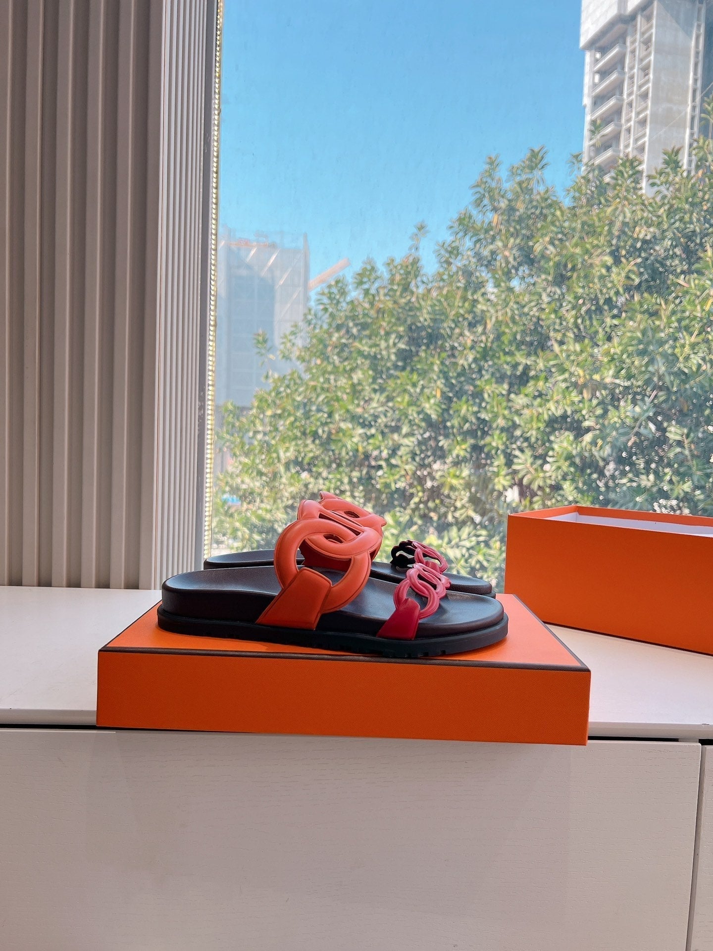 EXTRA SANDAL IN CHERRY RED MIX FIRE ORANGE CALFSKIN - 35