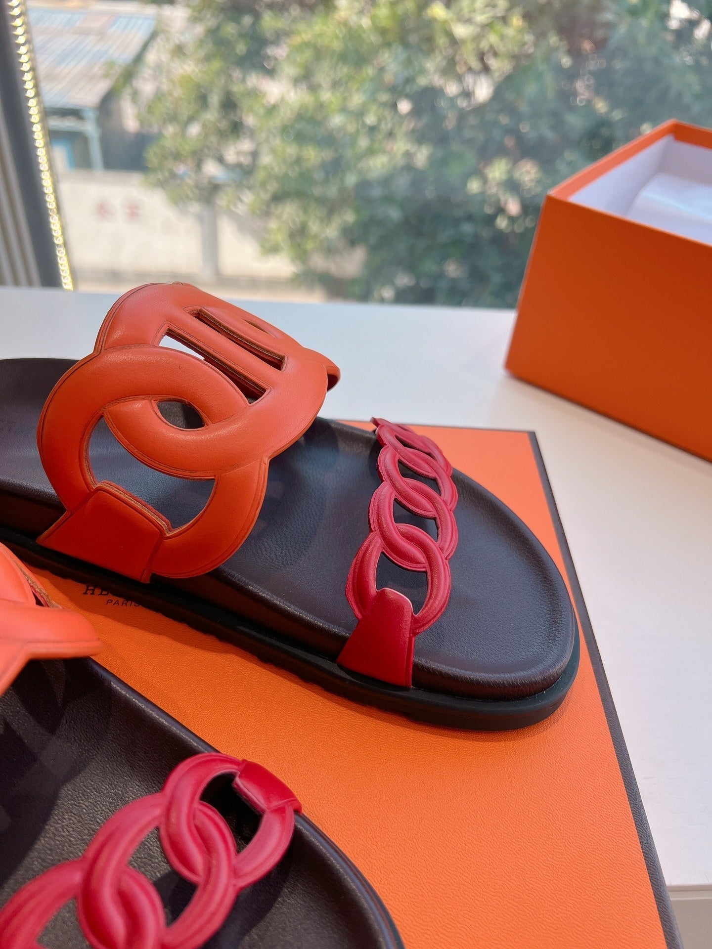 EXTRA SANDAL IN CHERRY RED MIX FIRE ORANGE CALFSKIN - 35
