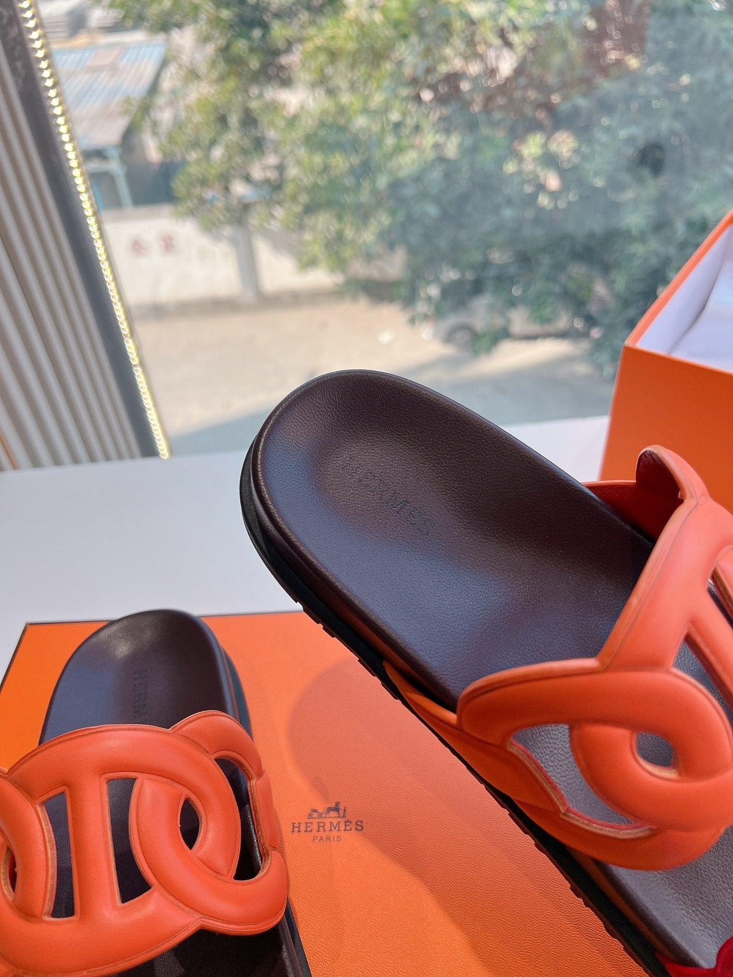 EXTRA SANDAL IN CHERRY RED MIX FIRE ORANGE CALFSKIN - 35