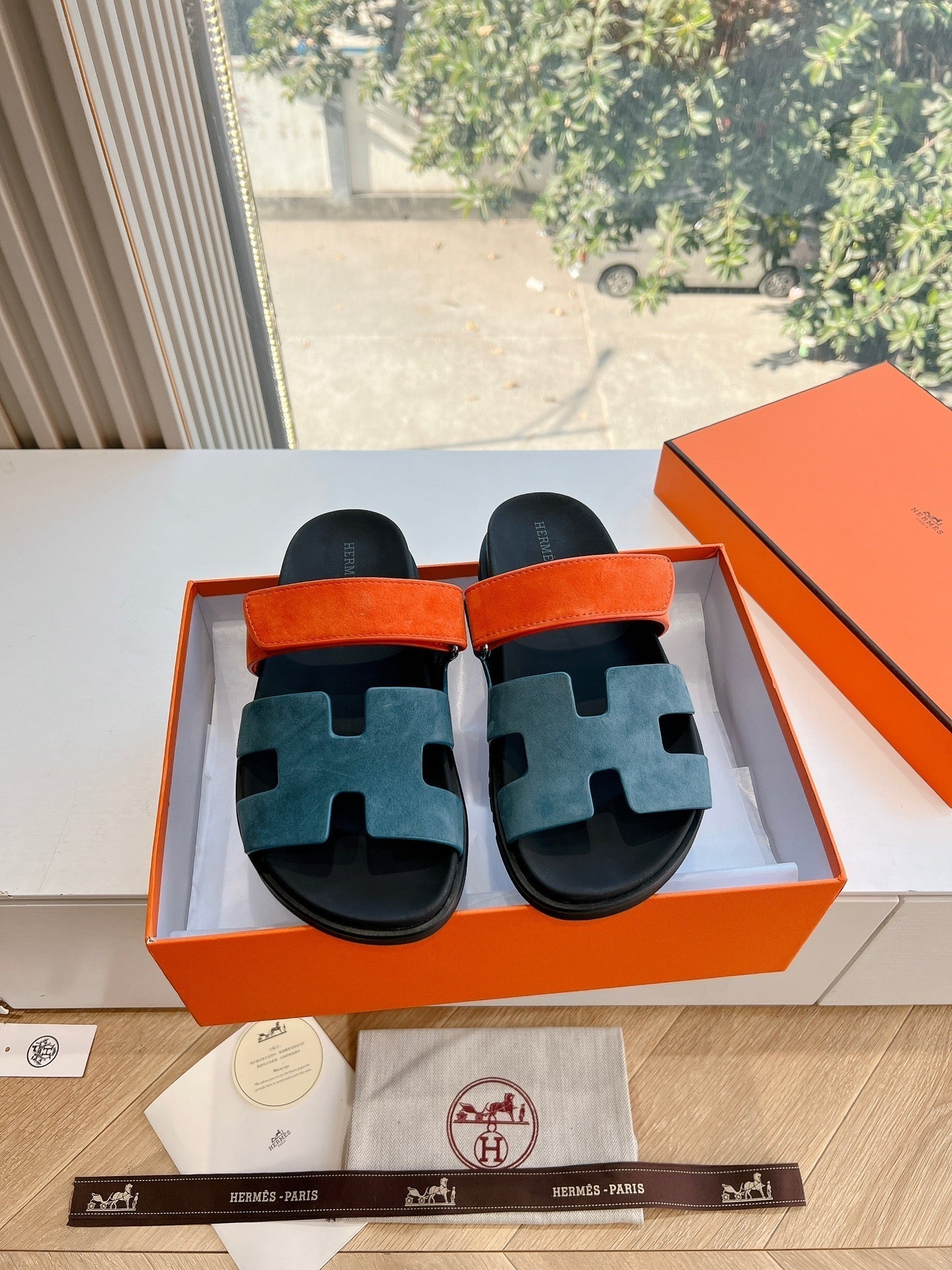 CHYPRE SANDAL IN TEAL GREEN MIX FIRE ORANGE SUEDE - 35