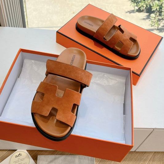 CHYPRE SANDAL IN VIVID ORANGE SUEDE - 35