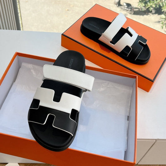 CHYPRE SANDAL IN WHITE MIX BLACK CALFSKIN - 35