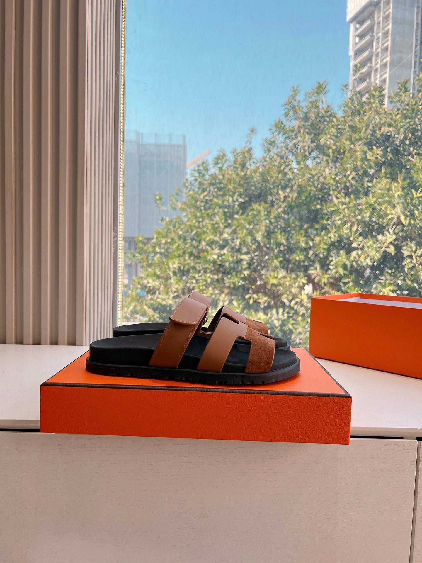 CHYPRE SANDAL IN BRONZE BROWN SUEDE AND CALFSKIN - 35