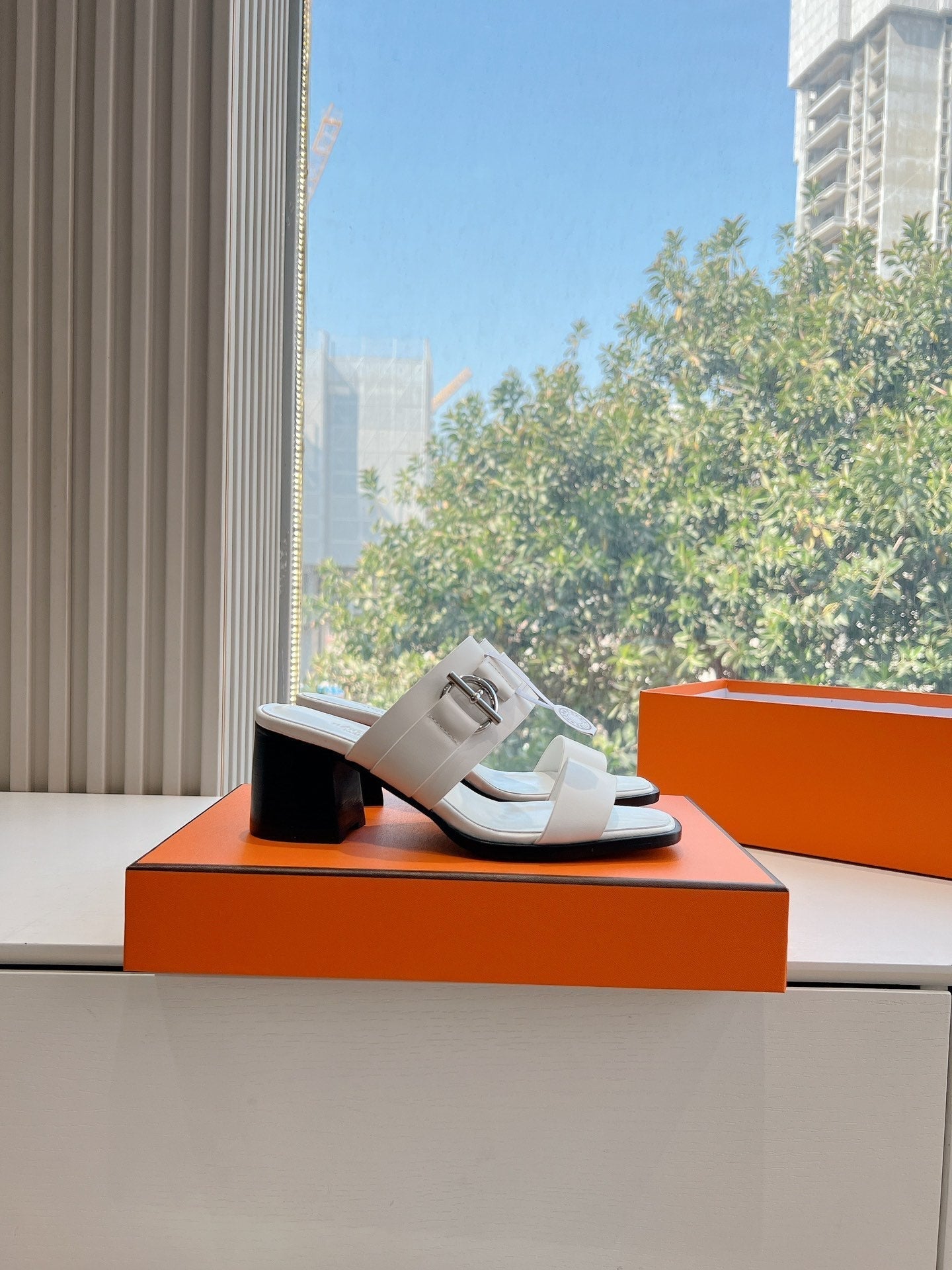 KUTE 60 SANDAL IN WHITE CALFSKIN - 35