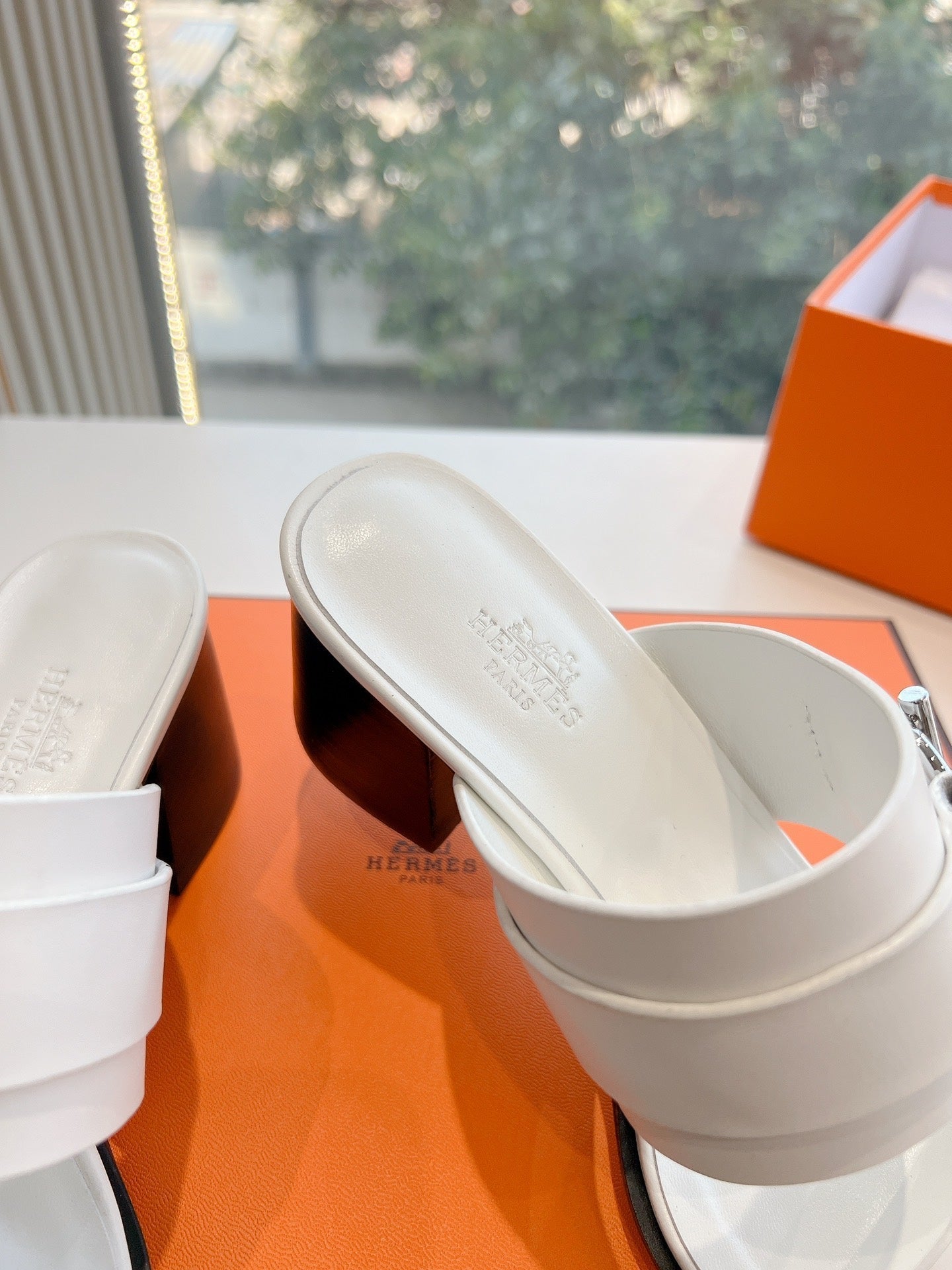KUTE 60 SANDAL IN WHITE CALFSKIN - 35