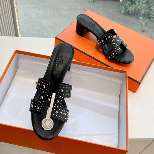 0ASIS SANDAL IN BLACK CALFSKIN WITH STUD - 35
