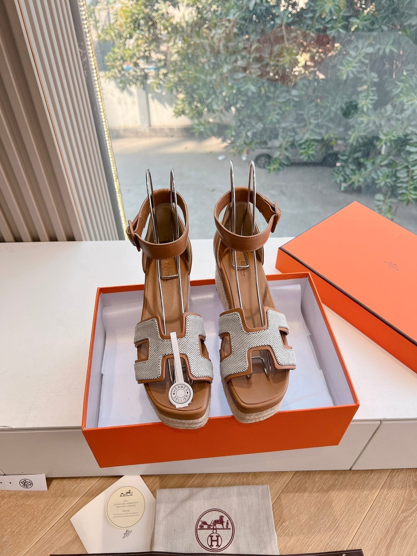 ELDA ESPADRILLE IN WHITE FABRIC AND BRONZE BROWN CALFSKIN - 35