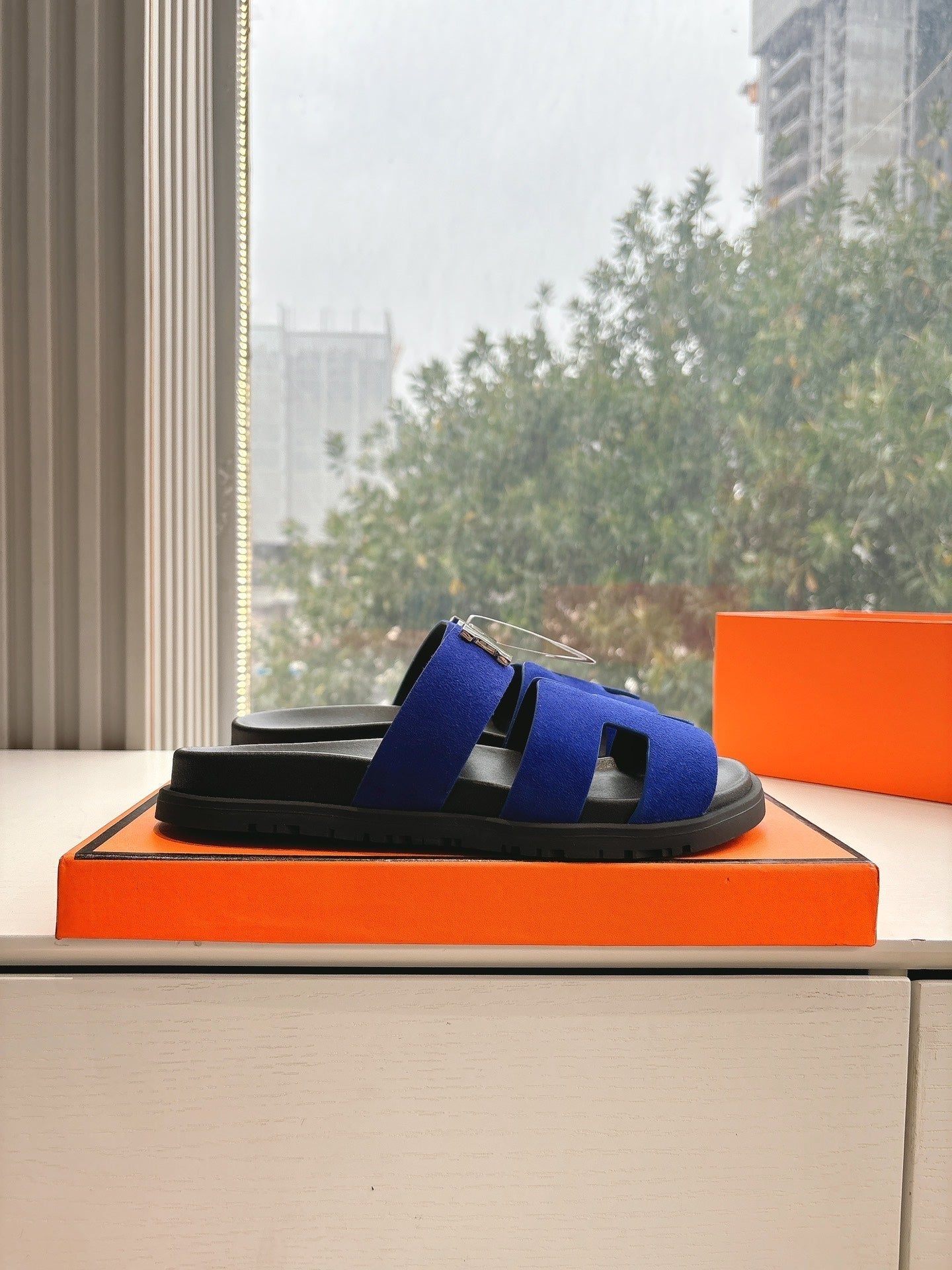 CHYPRE SANDAL IN COBALT BLUE SUEDE - 35