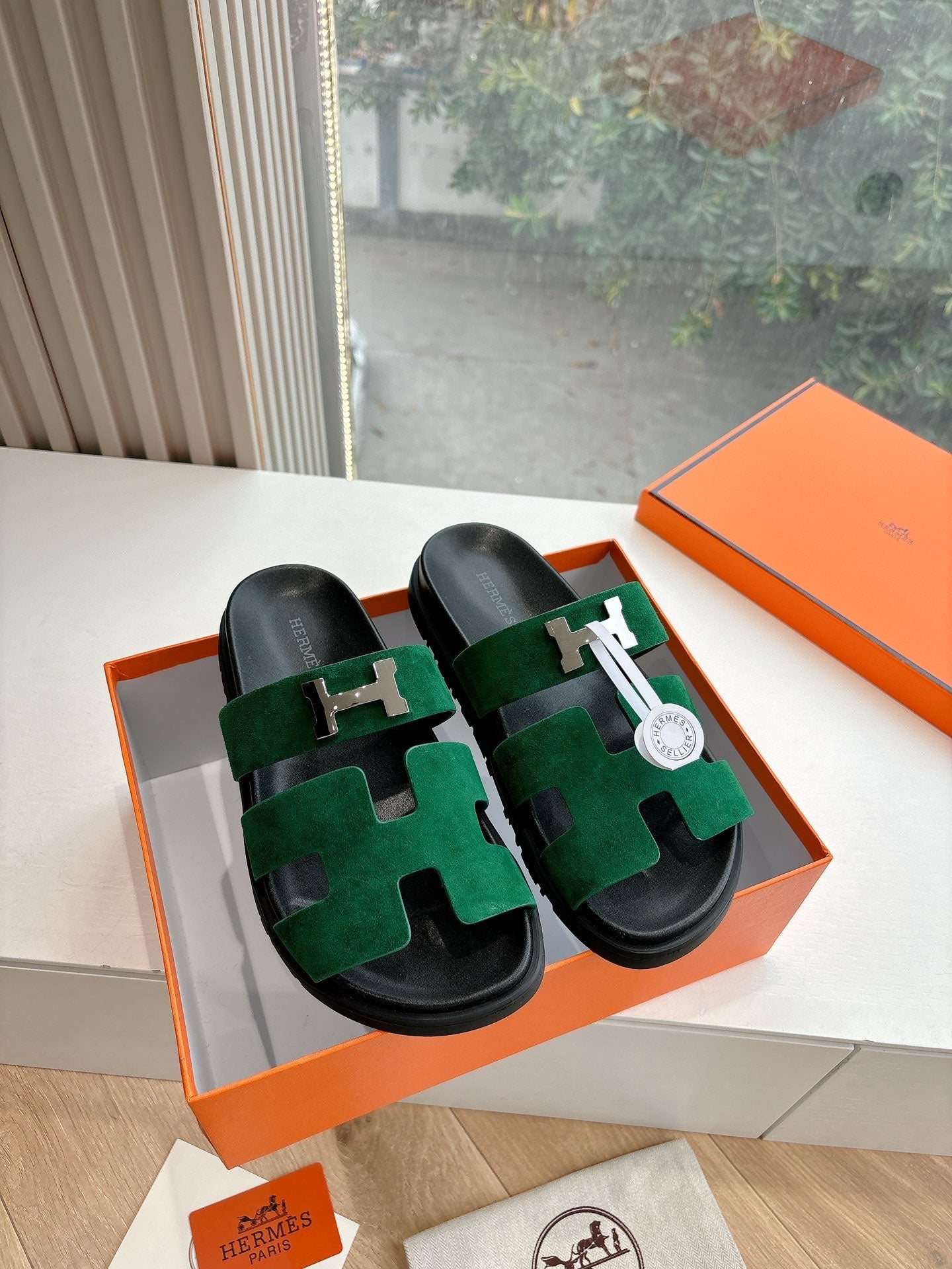 CHYPRE SANDAL IN PINE GREEN SUEDE - 35