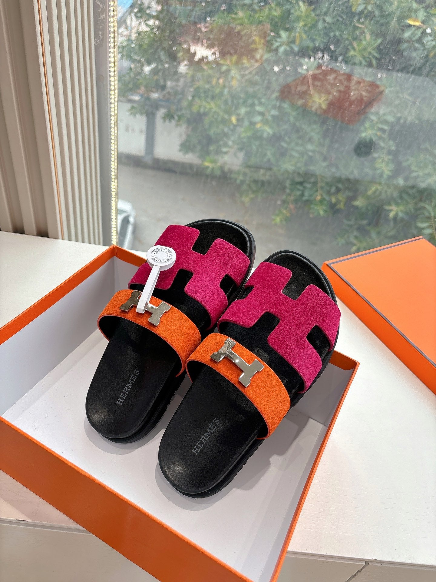 CHYPRE SANDAL IN DARK PINK MIX ORANGE SUEDE - 35