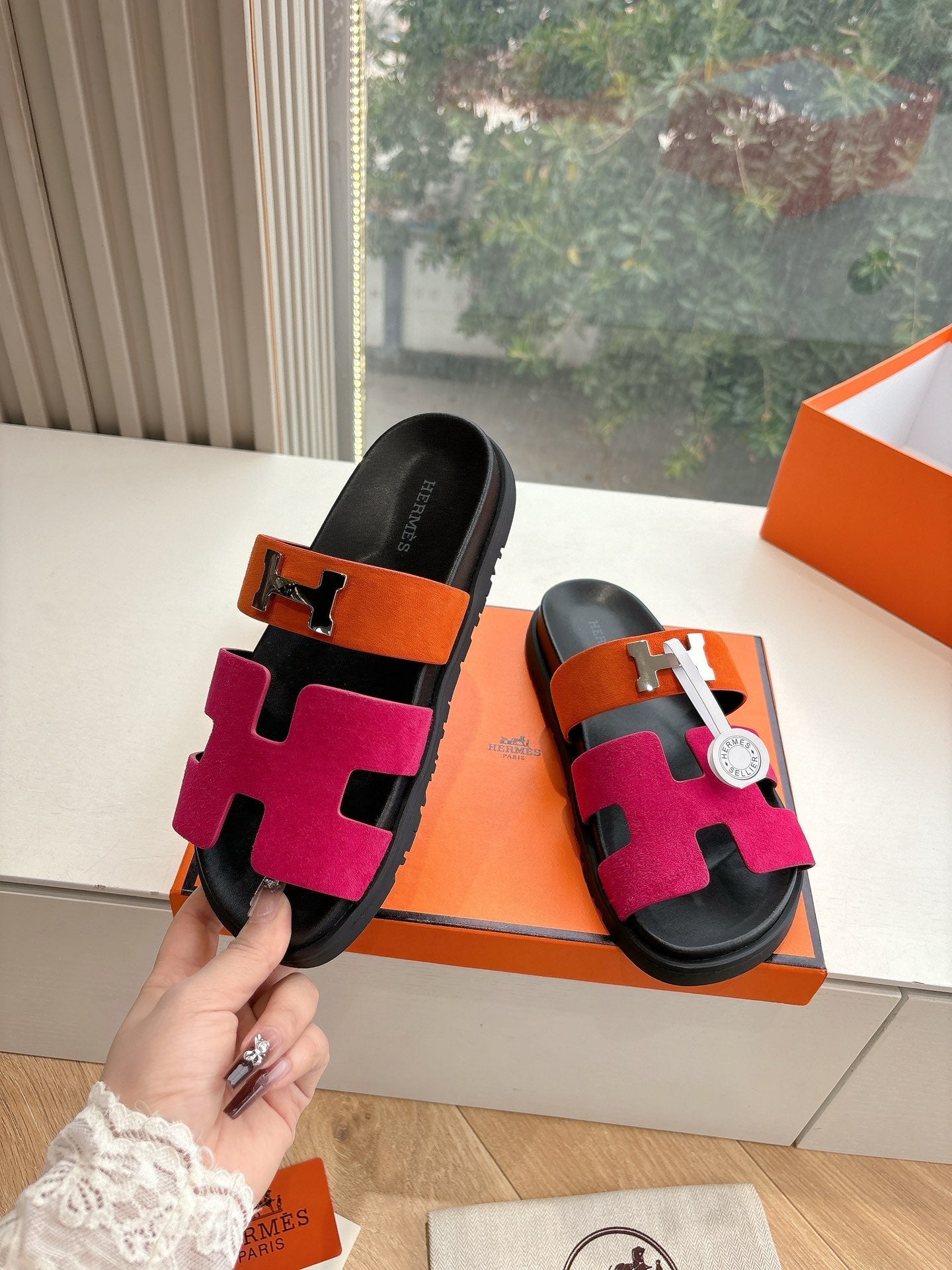CHYPRE SANDAL IN DARK PINK MIX ORANGE SUEDE - 35