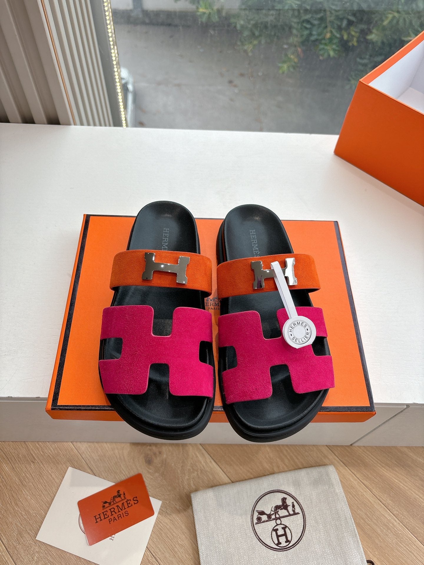 CHYPRE SANDAL IN DARK PINK MIX ORANGE SUEDE - 35