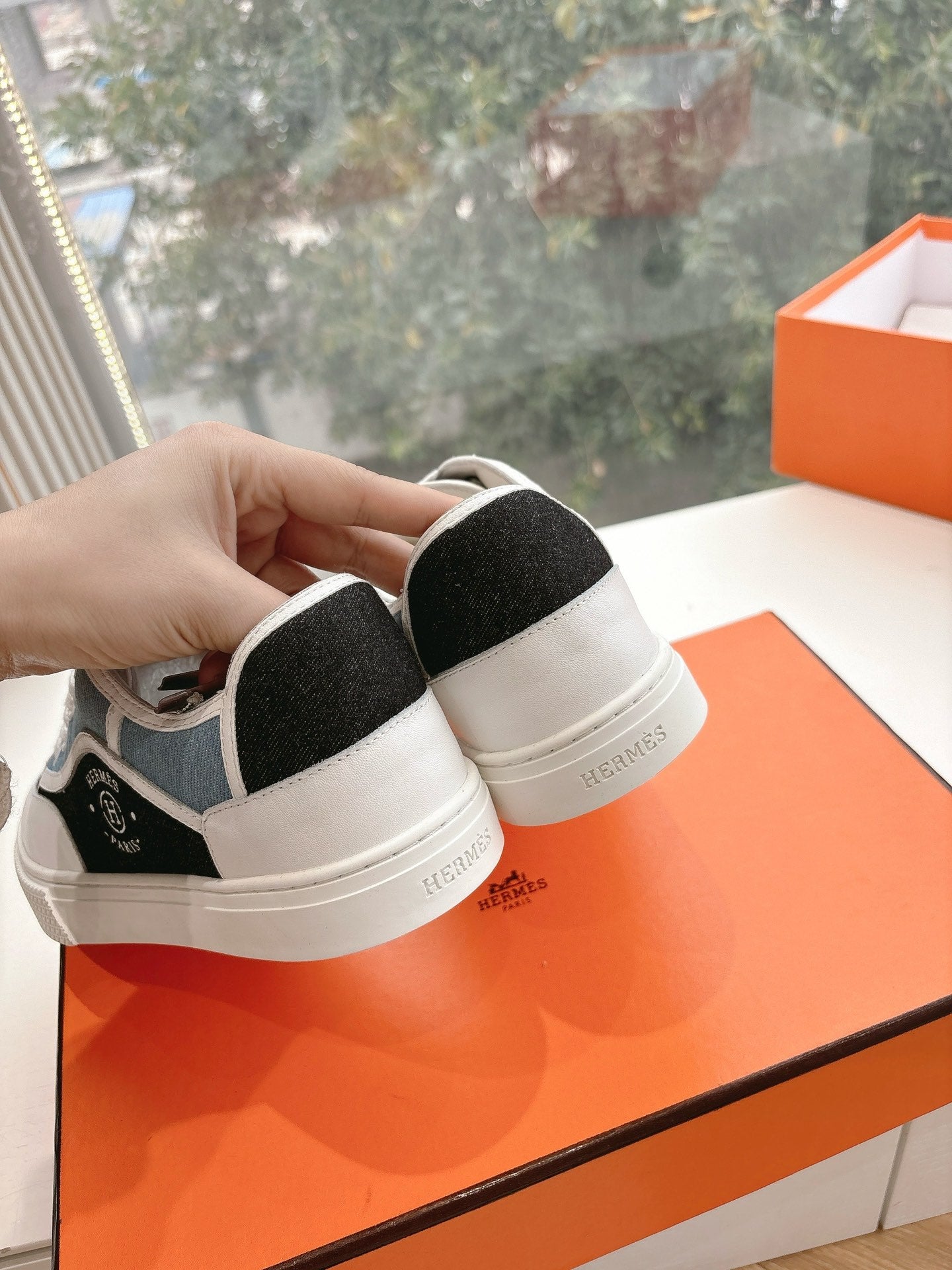 GET SNEAKER IN BLACK MIX LIGHT BLUE CANVAS AND CALFSKIN - 35