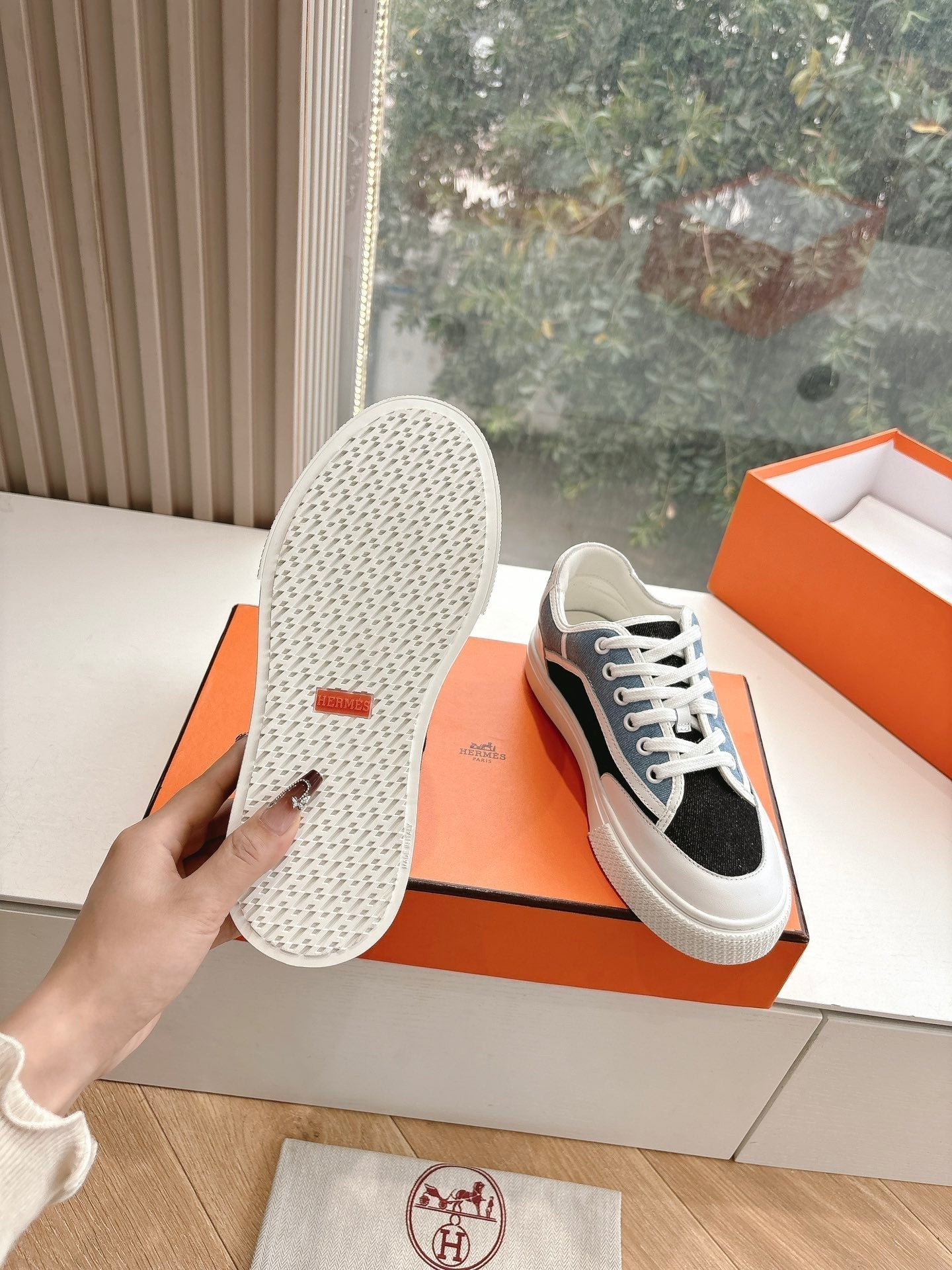 GET SNEAKER IN BLACK MIX LIGHT BLUE CANVAS AND CALFSKIN - 35