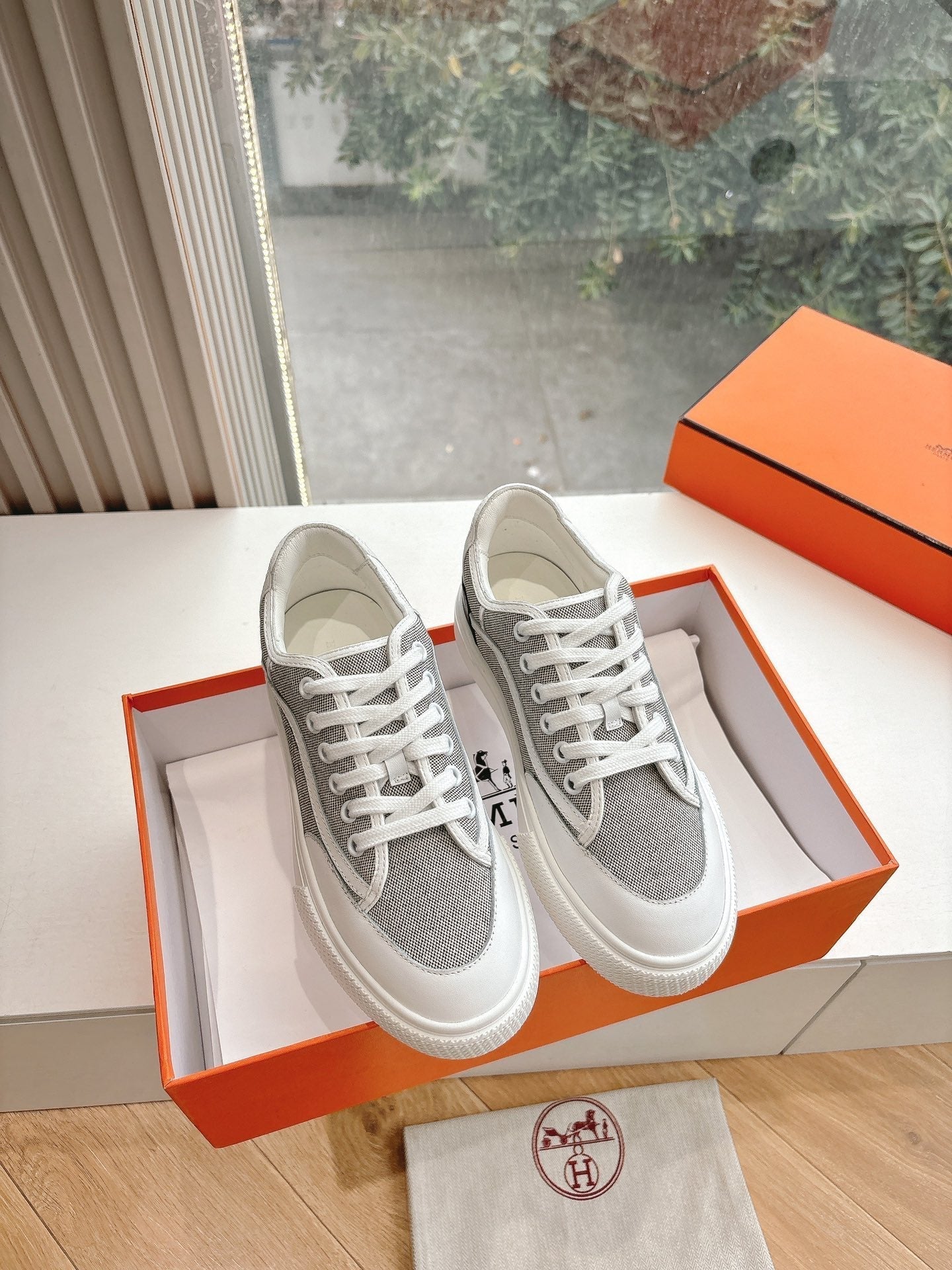 GET SNEAKER IN DOVE GRAY MAXI CANVAS AND CALFSKIN - 35