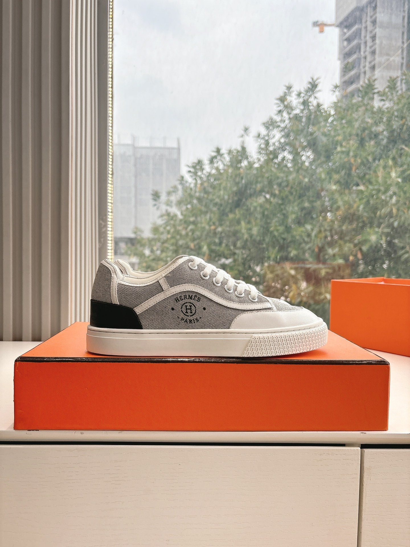 GET SNEAKER IN DOVE GRAY MAXI CANVAS AND CALFSKIN - 35